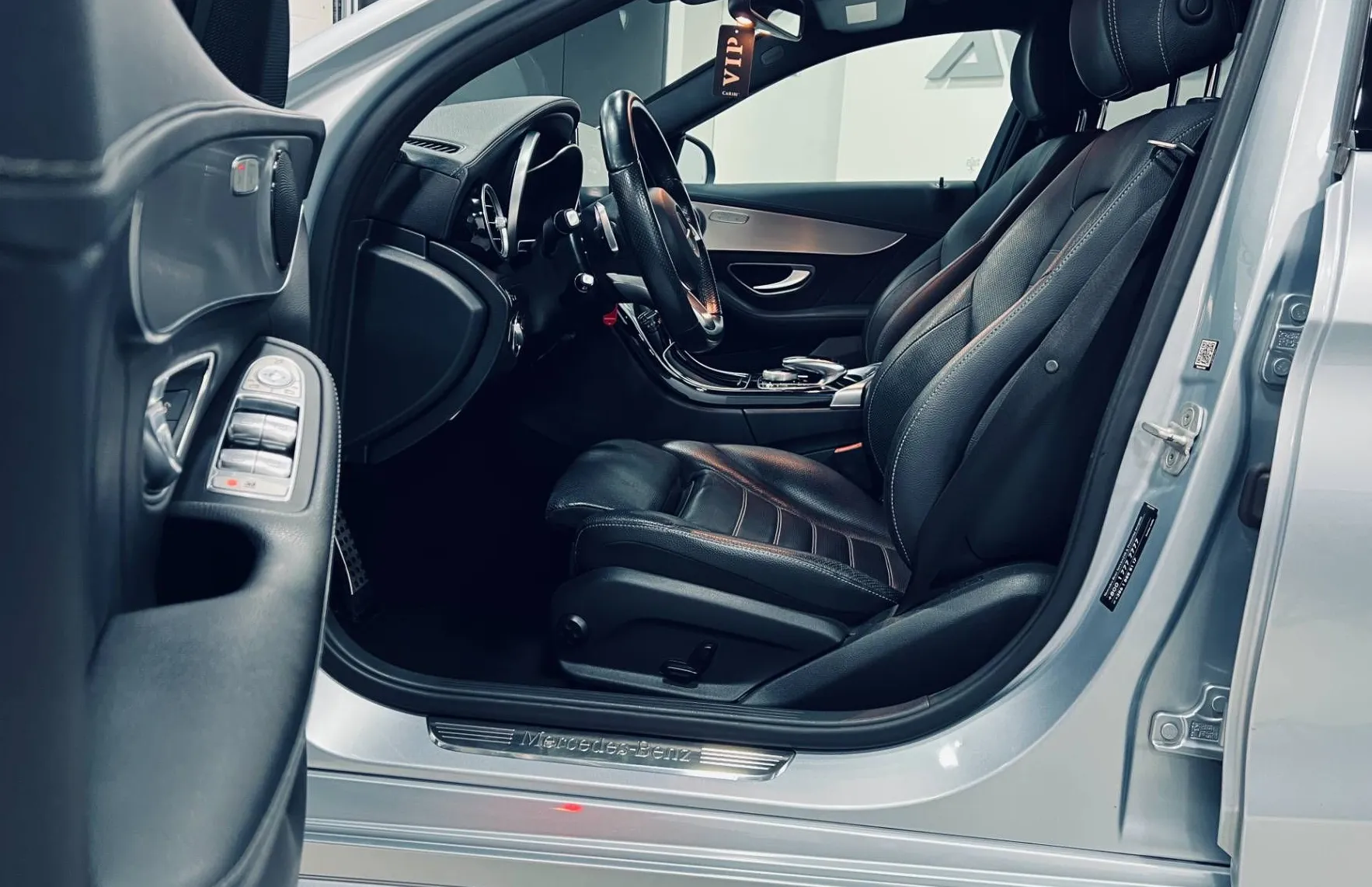 Zunanja slika - Mercedes-Benz C-Razred - C 220 d AMG LINE - KAMERA-LED-NAVI-GRETJE HLAJEN.. - 8