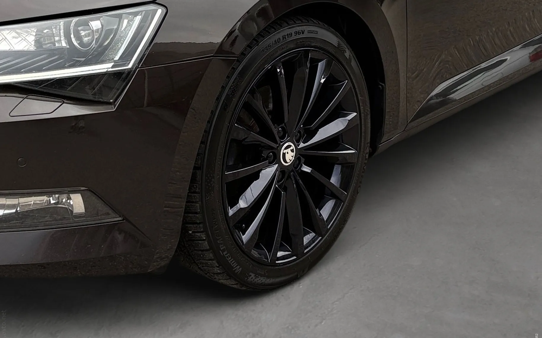Zunanja slika - Škoda Superb - 2.0 TDI L K Combi DSG 4X4 ... - 6