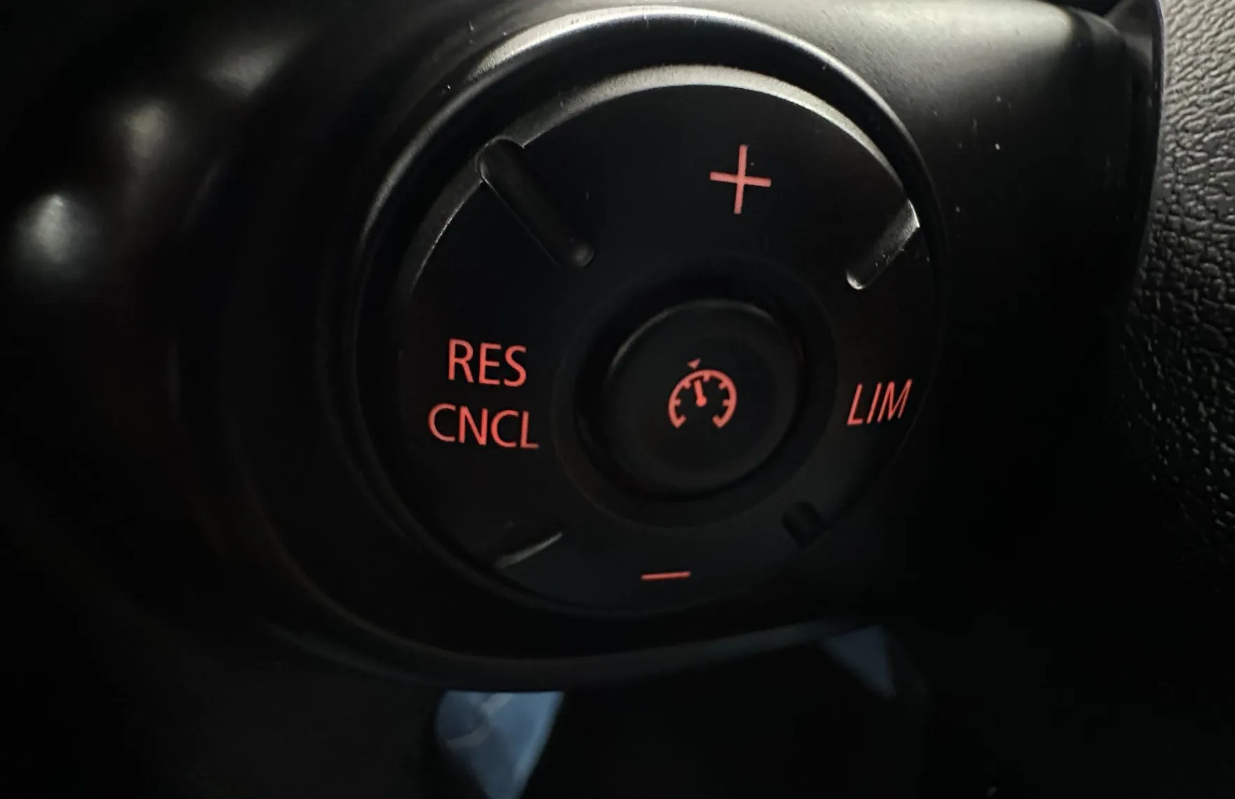 Zunanja slika - MINI One - NAVI.PDC.5 VRAT.SAMO 63.000 KM.BENCIN.AUT.KLIMA - 4