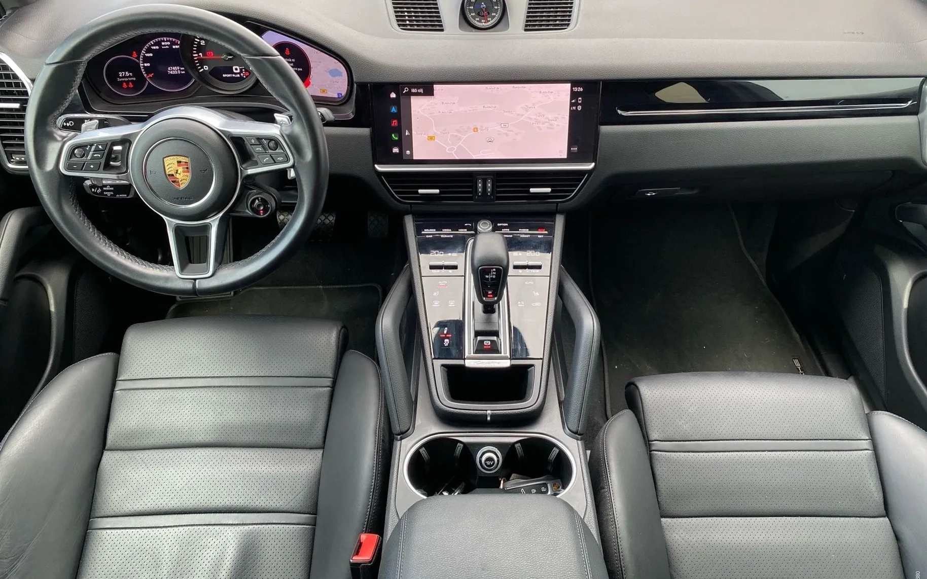 Notranja slika - Porsche Cayenne - 3.0 V6 PLATINUM EDITION AUTO- 47.500 km- Panorama. - 10