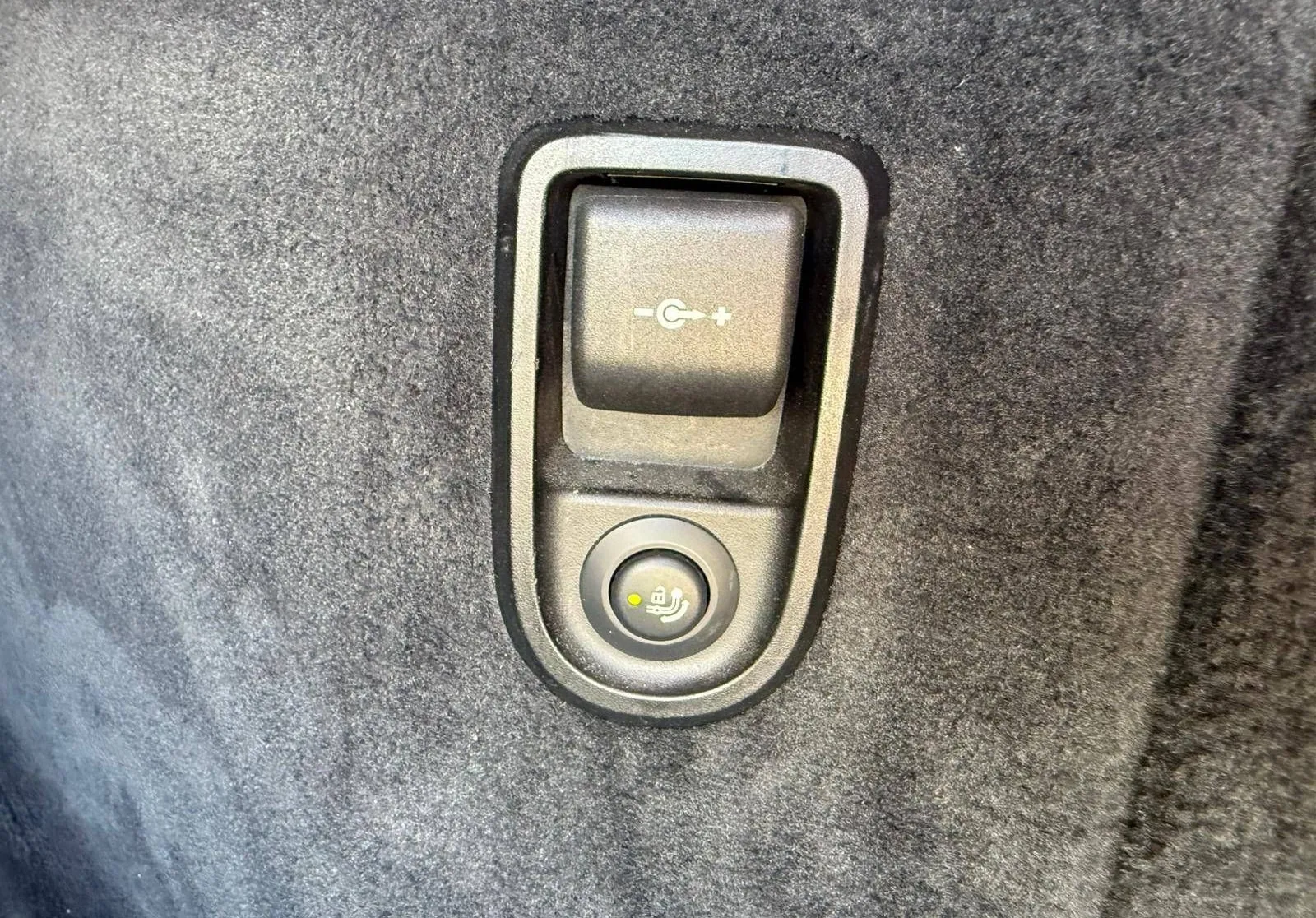 Notranja slika - BMW serija 5 Touring: - 530d xDrive SPORTLINE SERVISIRAN SLO. SOFT-HEAD - 11