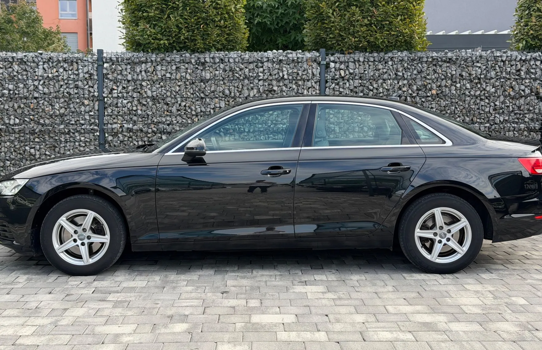 Zunanja slika - Audi A4 - 2.0 TDI |PDC|KLJUKA|NAVI|REDNO SERV.| - 7