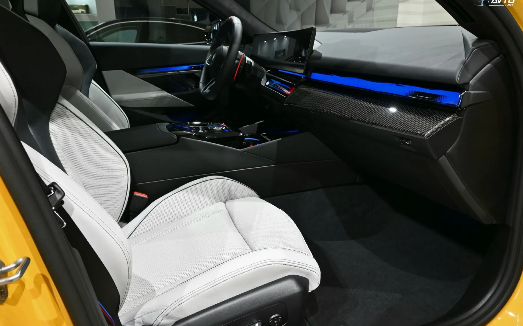 Notranja slika - BMW Serija 5 - BMW M5 AUT. - 11