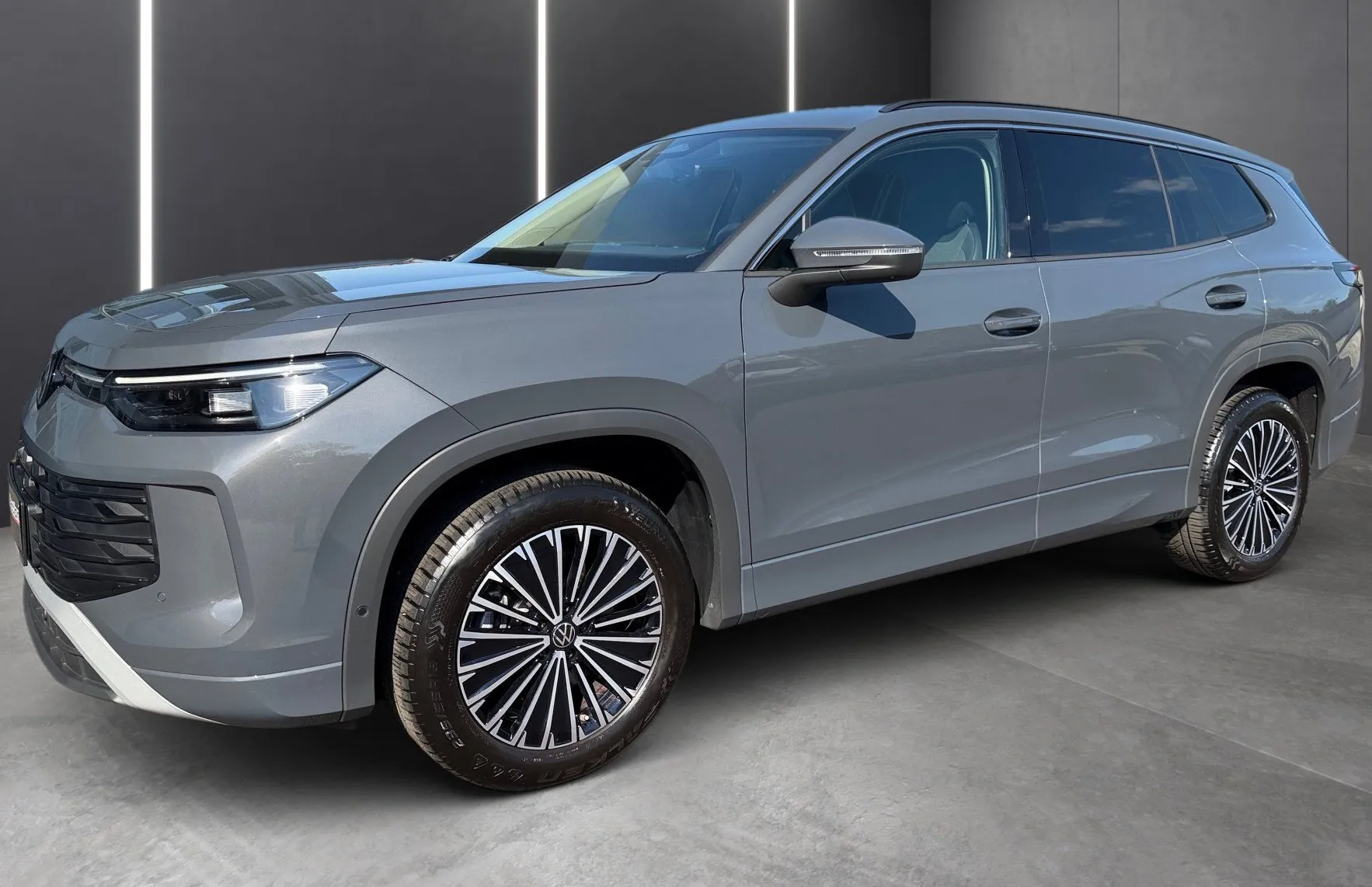 Zunanja slika - VW Tayron - 1.5 eTSI Life DSG 360 Kamera - Kljuka - 1