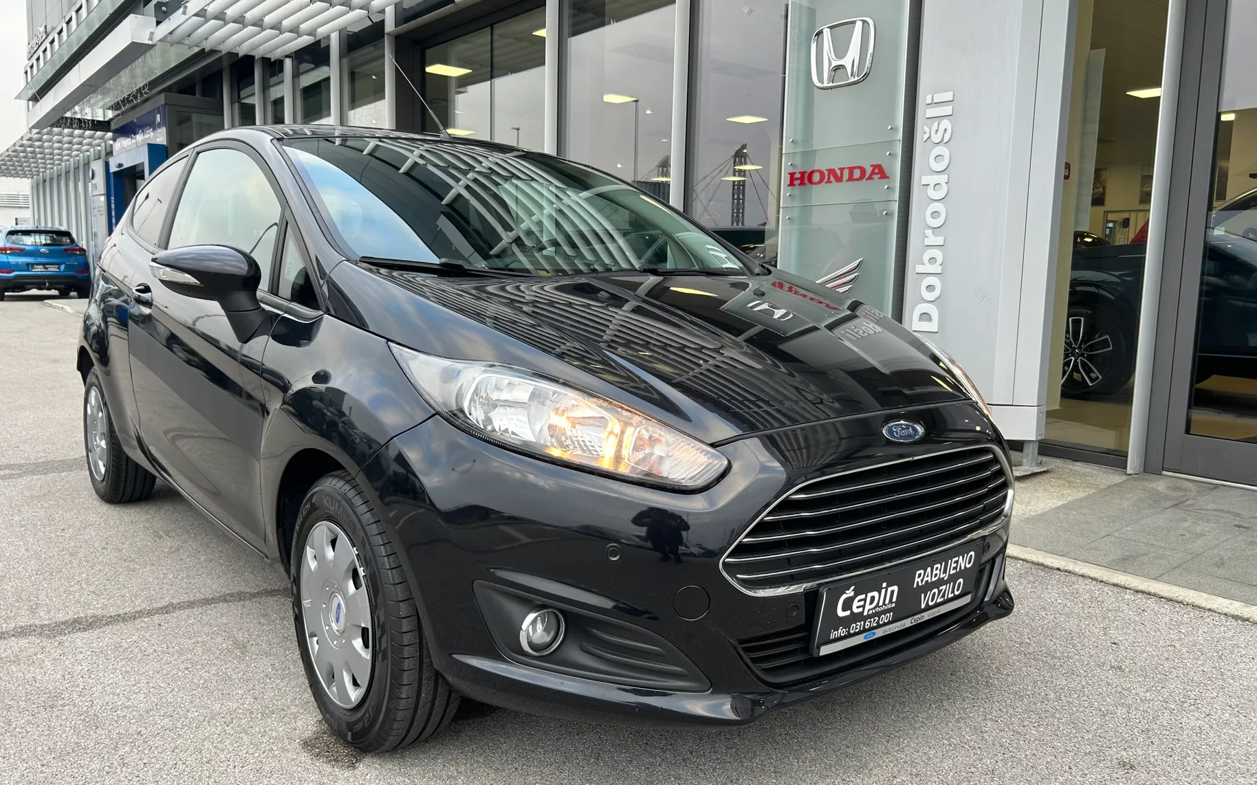 Zunanja slika - Ford Fiesta - 1.5 TDCi | TITANIUM | - 1
