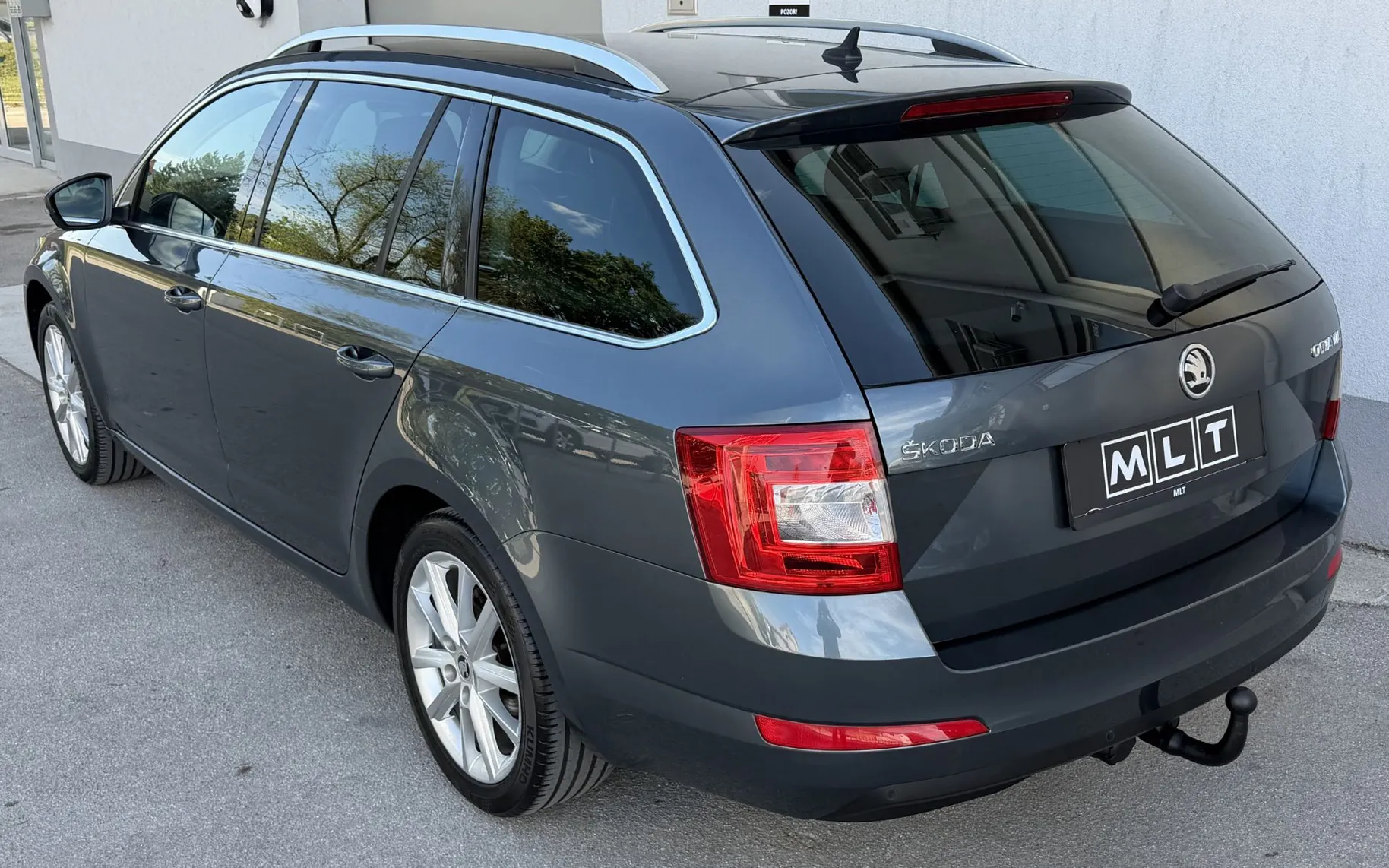 Zunanja slika - Škoda Octavia - Combi 1,6 TDI Easy - 3