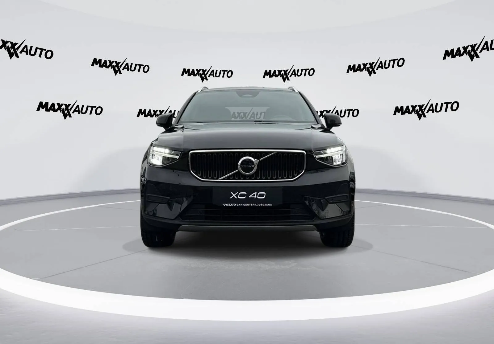 Zunanja slika - Volvo XC40 - B3 P Core AT DCT 3 leta garancije + 3 servisi - 2
