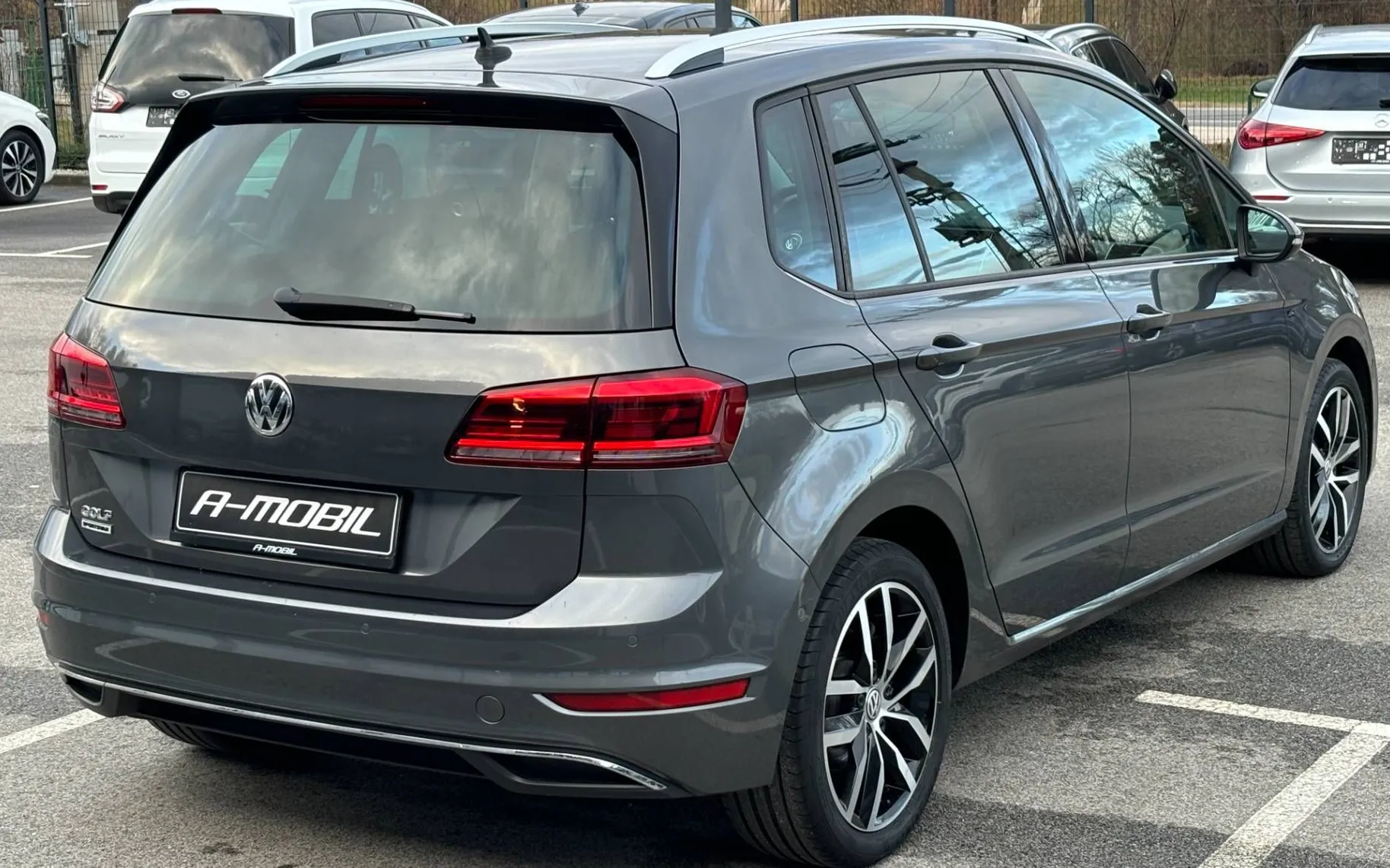 Zunanja slika - VW Golf - Sportsvan 1.0 TSI Highline FUL LED-NAVI-KAMERA-ACC - 3