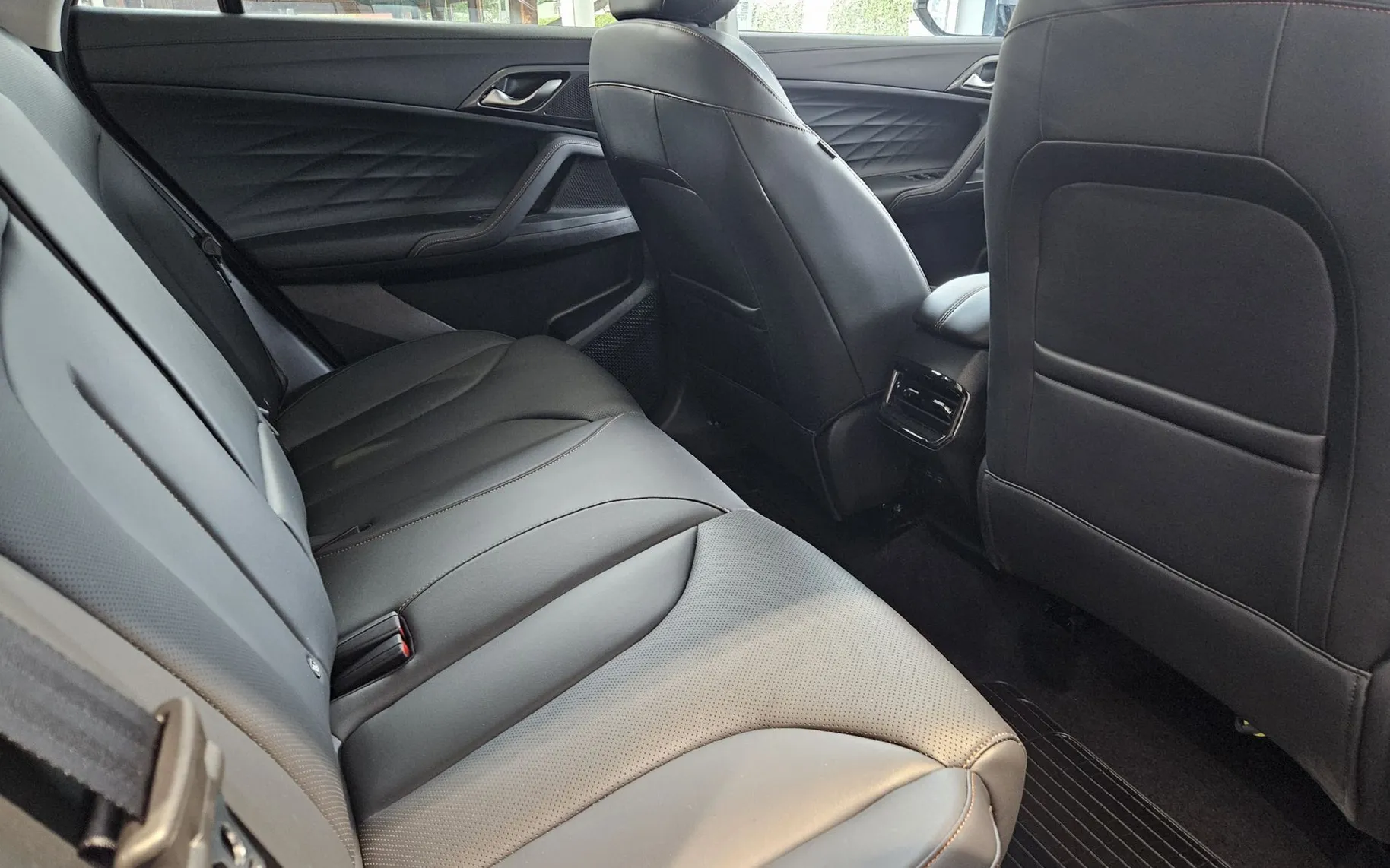 Zunanja slika - MG MG HS - HS Luxury 1.5T-GDI DCT - 6