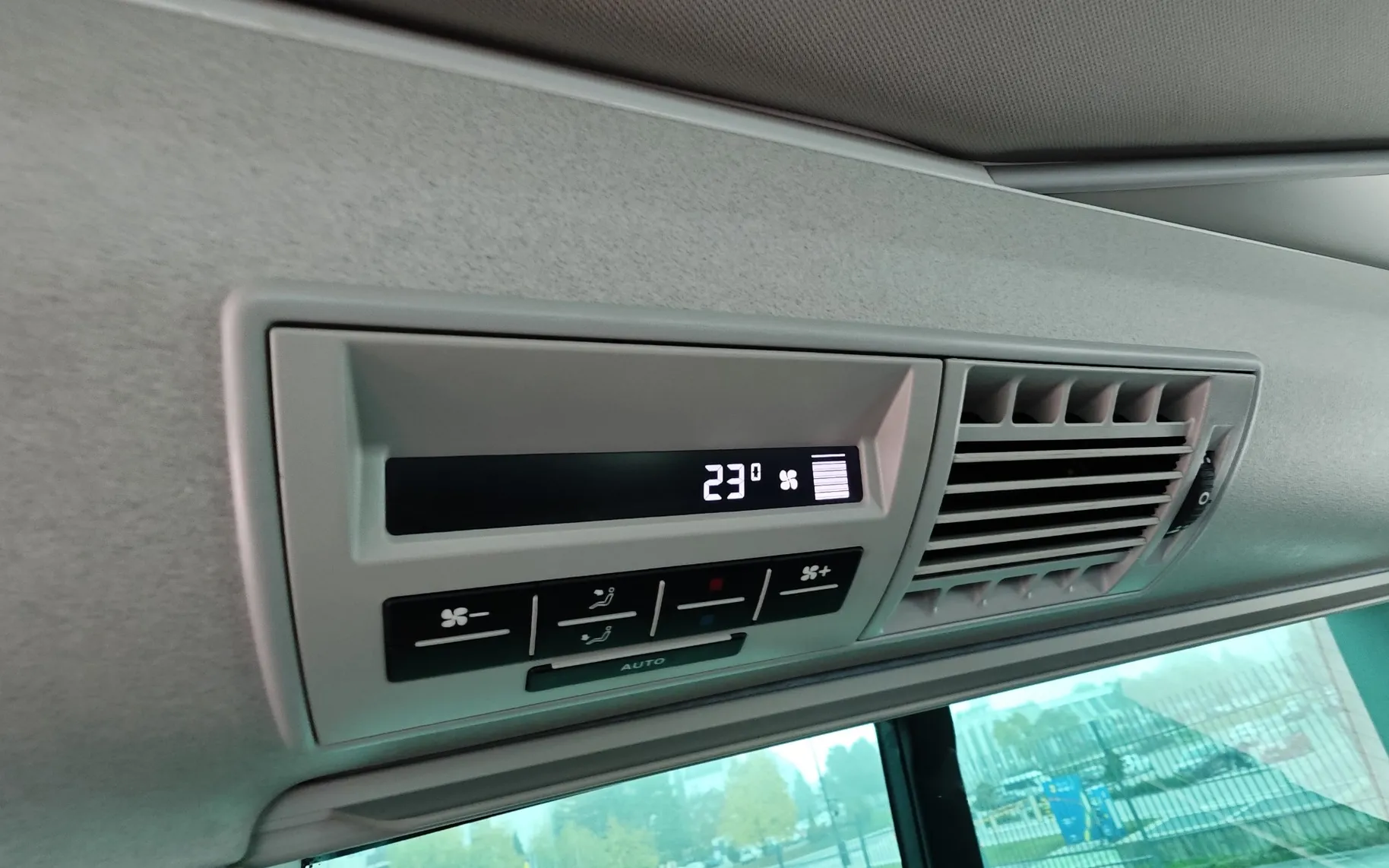 Zunanja slika - Volkswagen California - Beach 2,0 TDI 4MOTION DSG - 6
