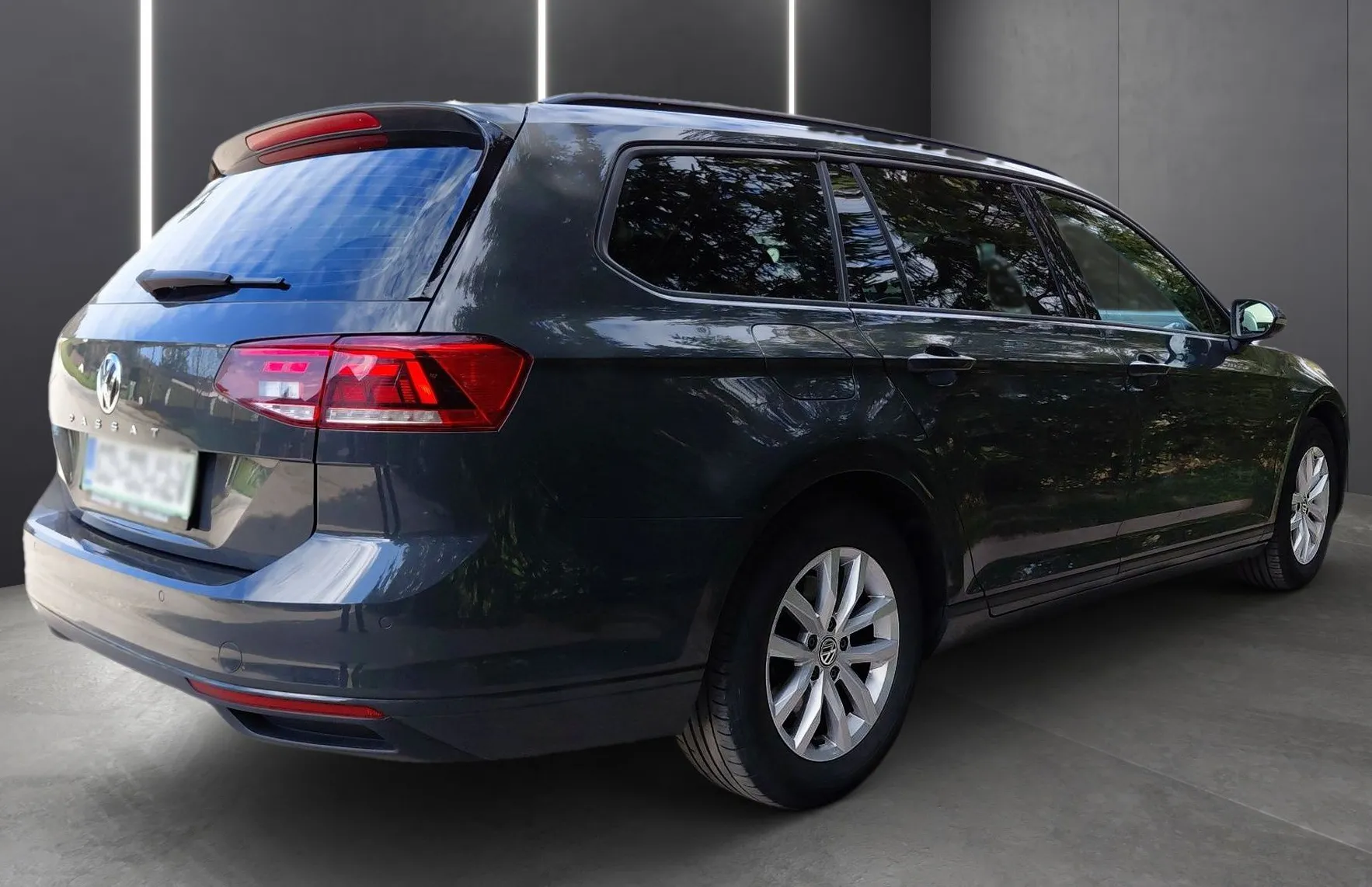 Zunanja slika - VW Passat - Variant 2.0 TDI  Business DSG Kamera - LED - Navi - 3