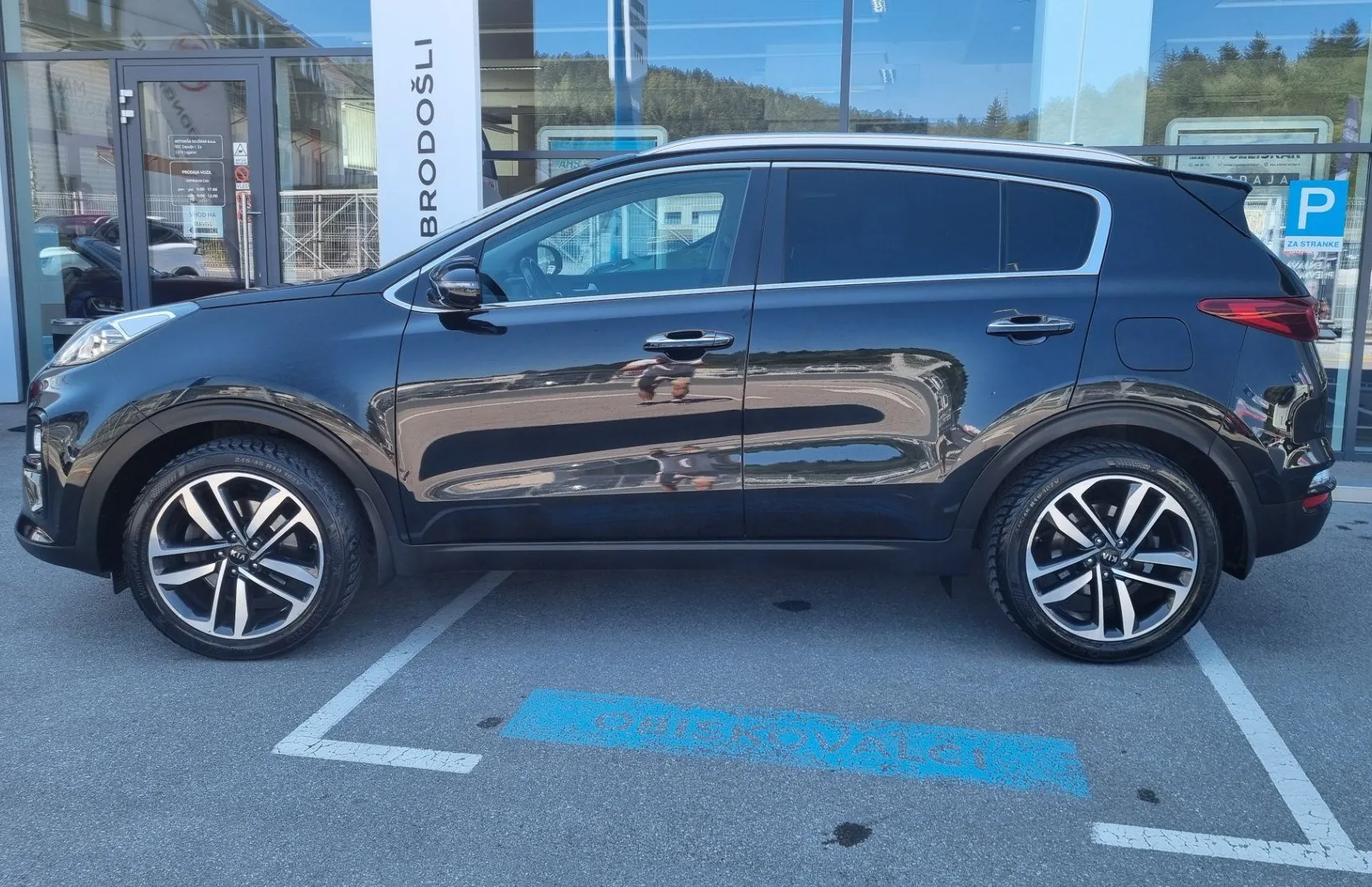 Zunanja slika - KIA Sportage - 2WD 1.6 TD - SLOVENSKI + 1. LASTNIK + ZGODOVINA - 5
