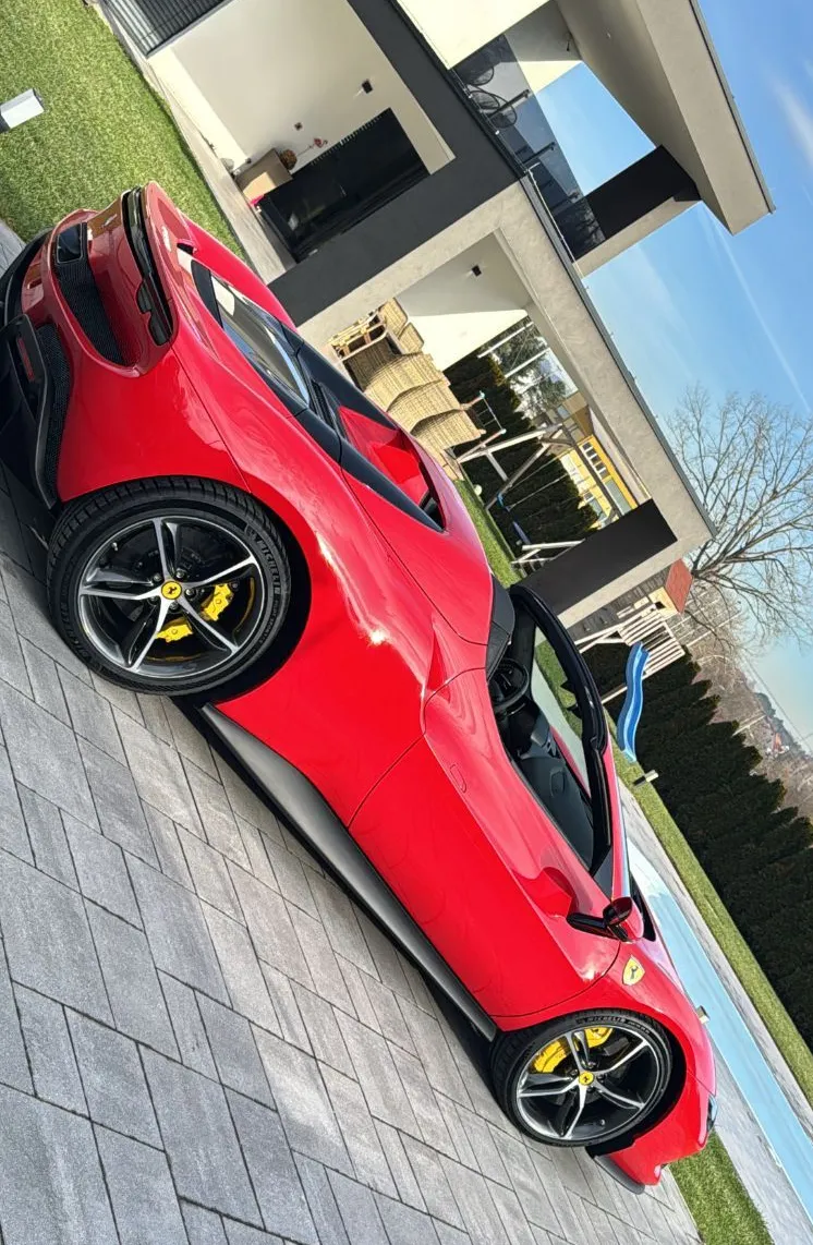 Zunanja slika - Ferrari 296 - GTS-SPYDER-830KM-CARBON-LIFT-AKRAPOVIČ - 2