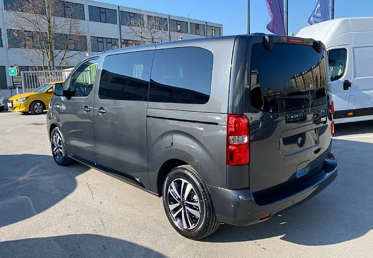 Zunanja slika - Peugeot Traveller - L2 2.2 BlueHDi 180 S S Business Vip Avt.-ACC - 2