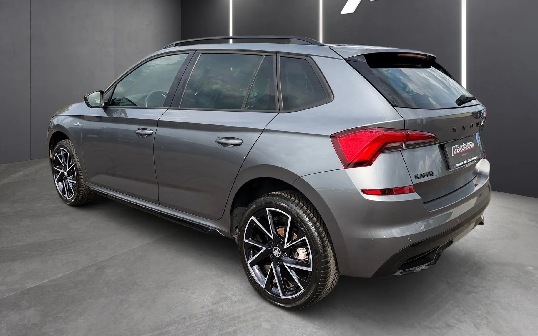 Zunanja slika - Škoda Kamiq - 1.0 TSI Monte Carlo-Panorama-Gretje sedežev-AppCon - 4