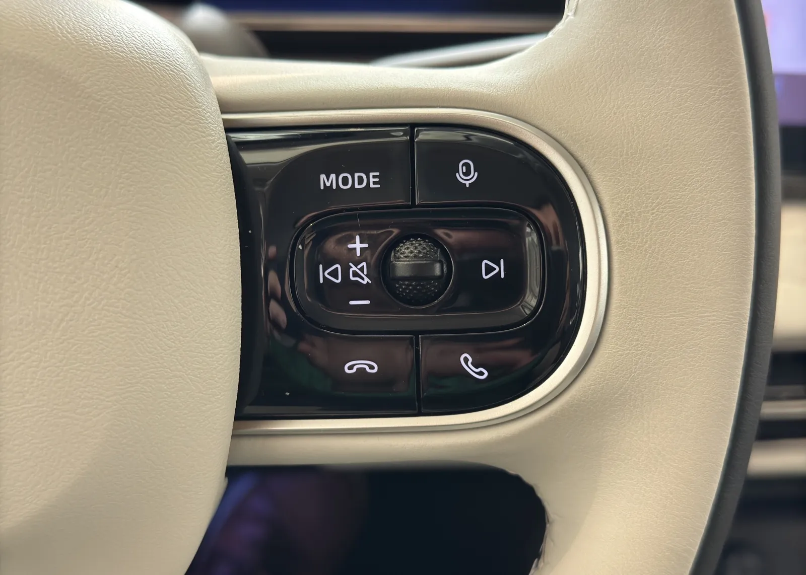 Zunanja slika - Dongfeng Box - 42.3 kWh + 360 kamera + tempomat + memory - 11