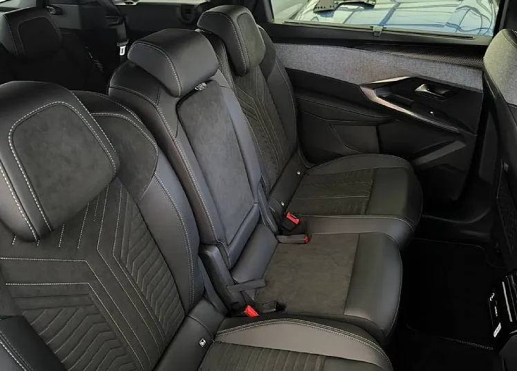 Zunanja slika - Peugeot 5008 - GT 1.2 HIBRID 145 E-DCT  + BON ZA ZIMSKE GUME 500€ - 11
