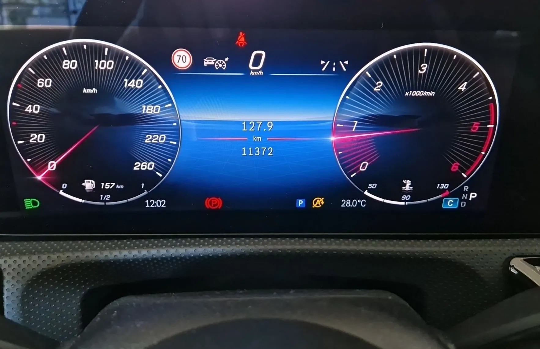 Zunanja slika - Mercedes-Benz CLA-Razred - 200 d Coupe AMG LINE - 14
