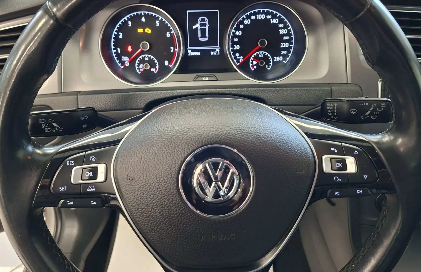 Zunanja slika - Volkswagen Golf - 1.2 TSI Highline-ODLIČEN- - 11