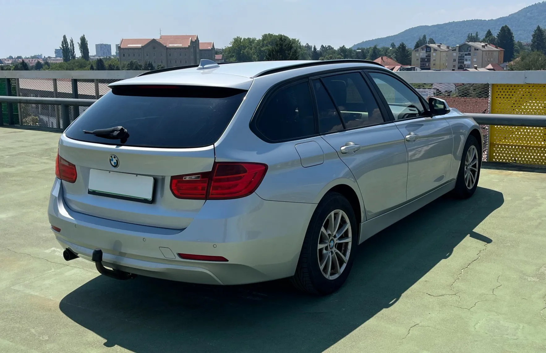 Zunanja slika - BMW Serija 3 - Touring:   318d xDrive Touring NAVI. 2X PDC. TEM - 5