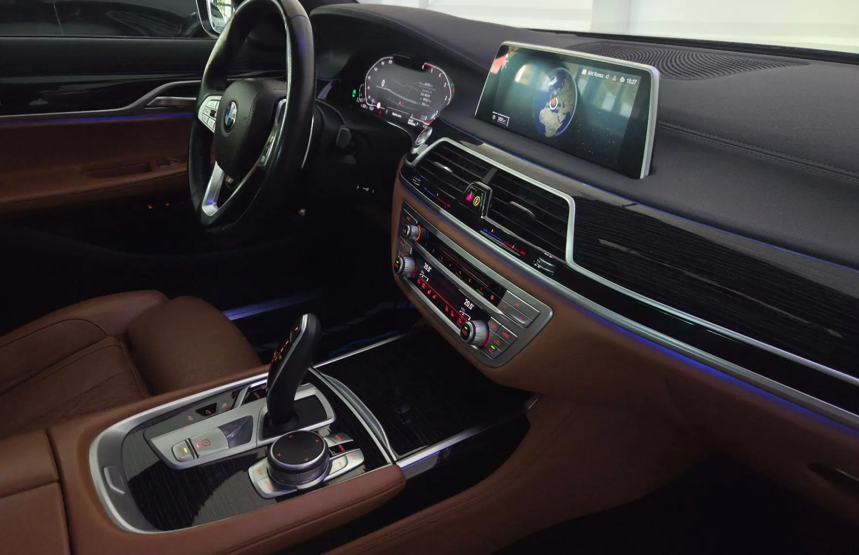 Zunanja slika - BMW Serija 7 - : 730d Avt-RADAR-WEBASTO-SOFT-HLAJ-KAM360-PANO - 17