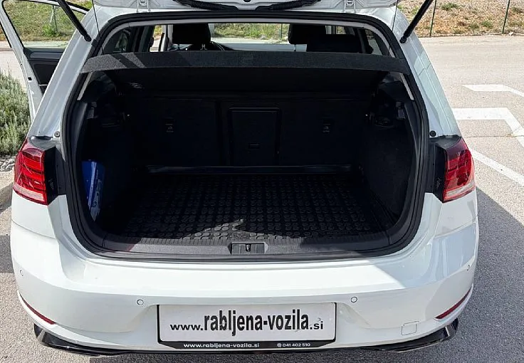 Zunanja slika - Volkswagen Golf - 1.6 TDI BMT R-Line Edition PANORAMA - 12