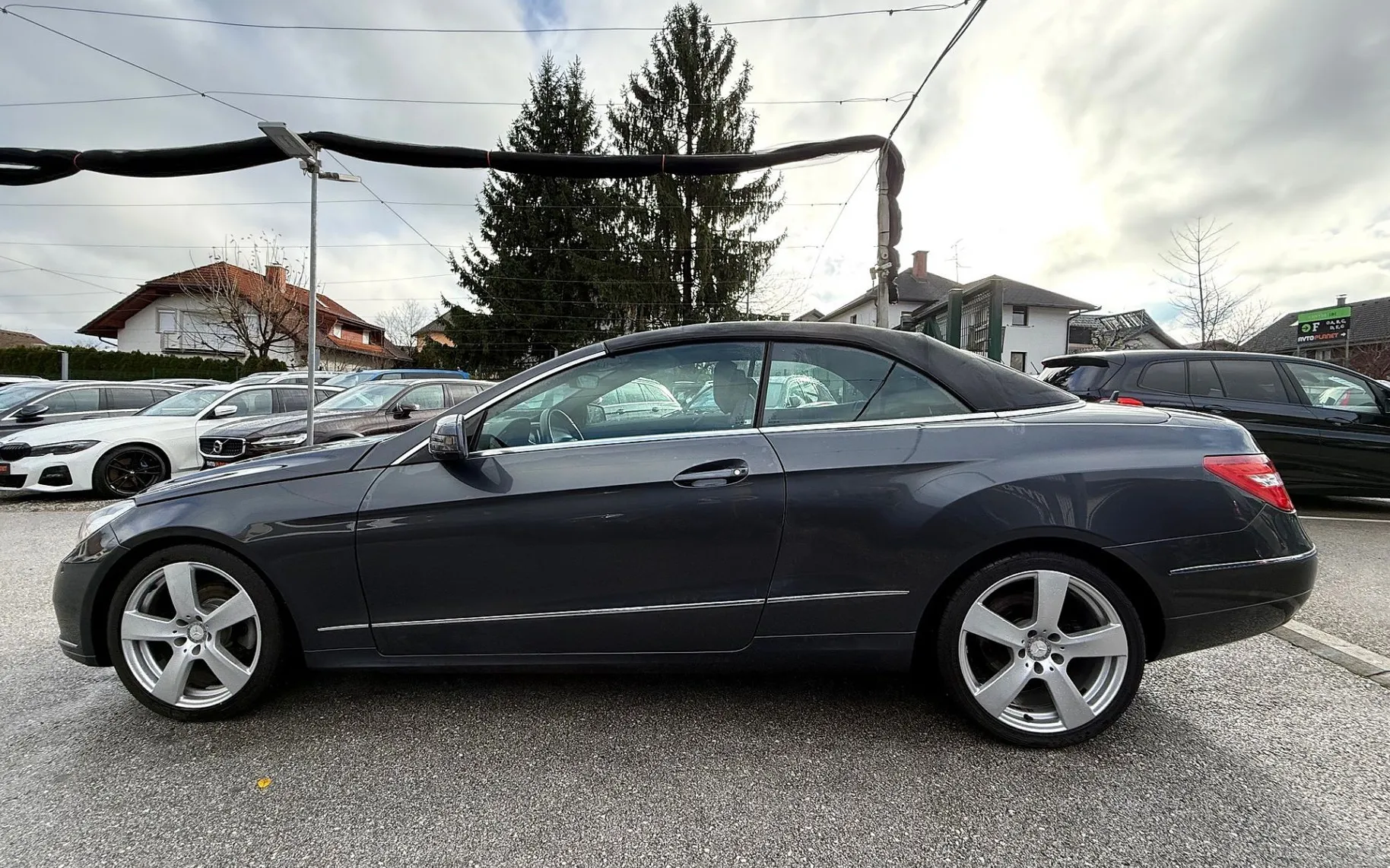 Zunanja slika - Mercedes-Benz E-Razred - E 220 CDI AVANTGARDE AUT. LED XENON NAVI ALU18 - 2