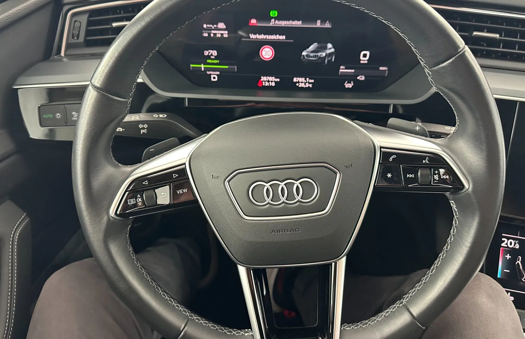 Zunanja slika - Audi e-tron - quattro 50 electric 230kW.KAMERA.NAVI.GRET.SED.LED - 4