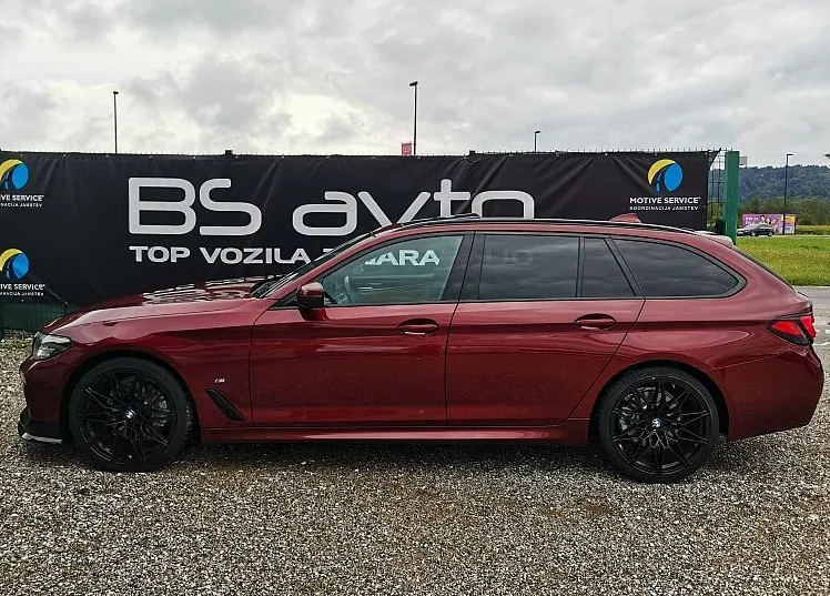 Zunanja slika - BMW Serija 5 - Touring: 520d AUT. M PAKET-VIRTUAL-LED-KAMERA-ALU20 - 8