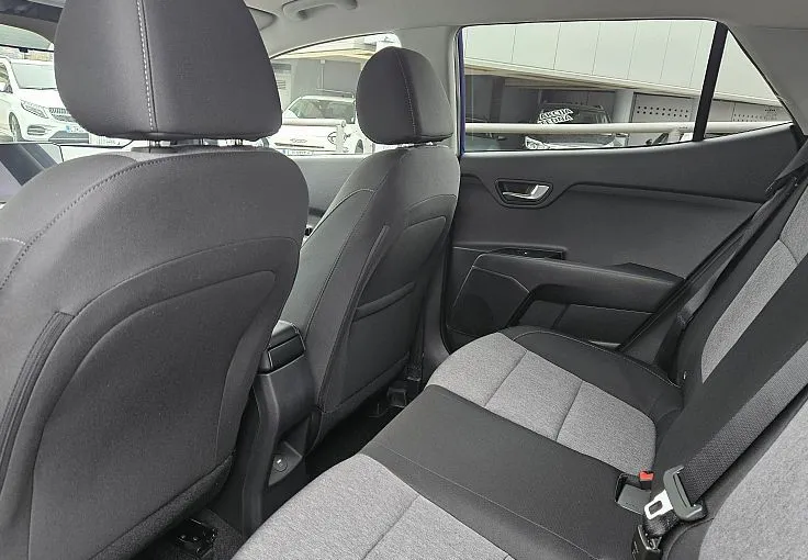 Zunanja slika - KIA Stonic - 1.0 T-GDi 73.6 kW  100 KM  EX Pulse M T - 10