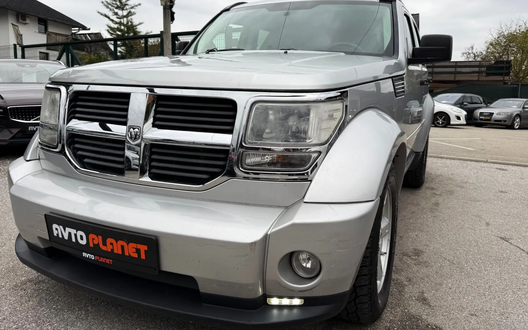 Zunanja slika - Dodge Nitro - 2.8 16V CRD 4WD AUT. SLO.VOZILO MULTIMEDIJA KAMERA - 7