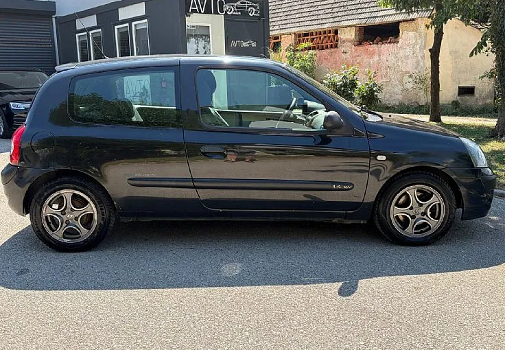 Zunanja slika - Renault Clio - 1.4 16V Extreme - 4