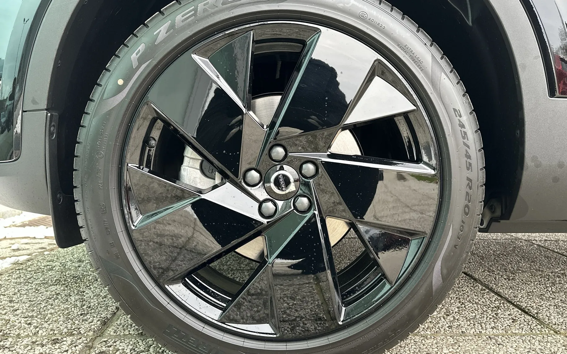 Zunanja slika - Volvo XC40 - B3  P  Plus Black Edition... - 9