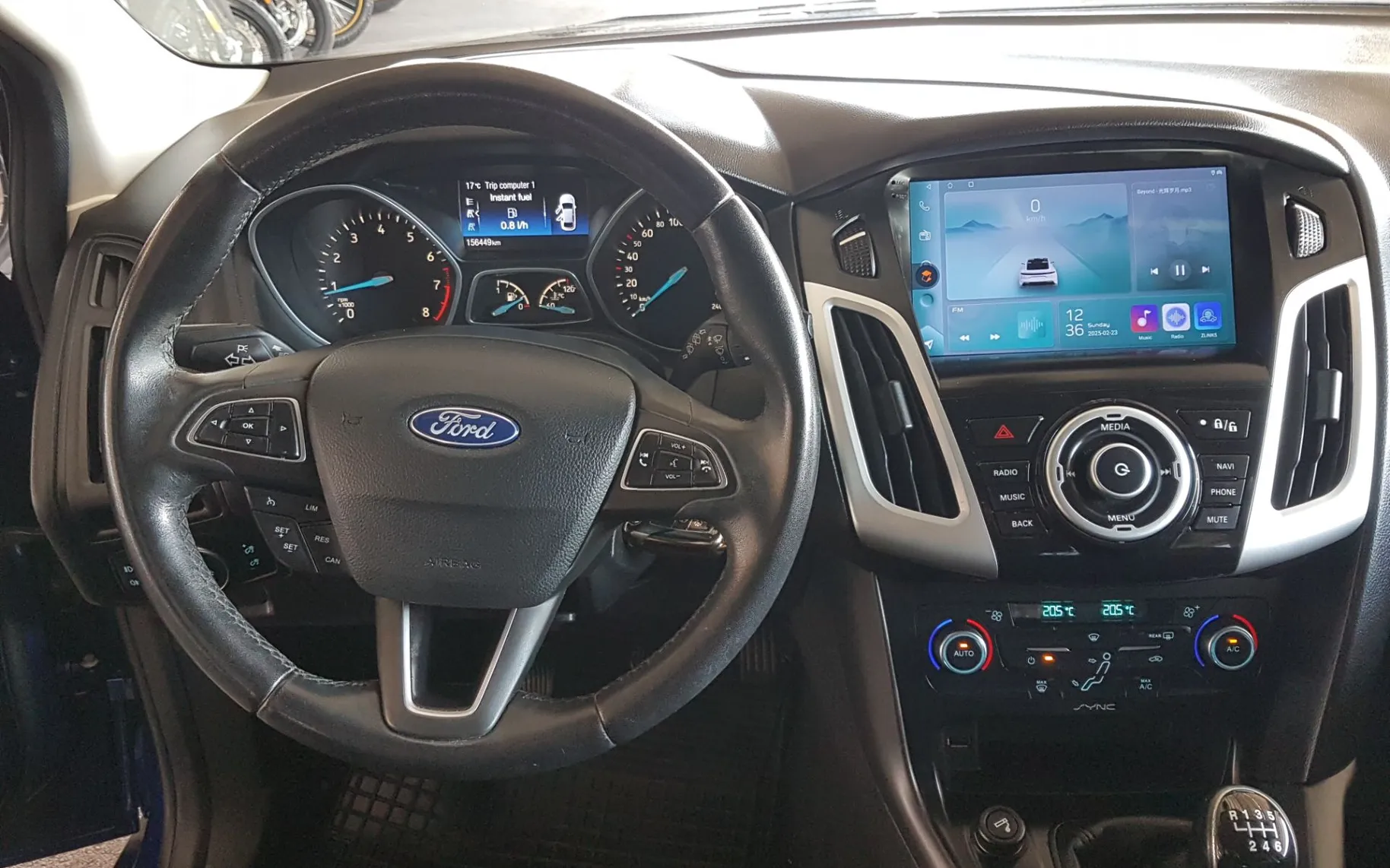 Zunanja slika - Ford Focus - 1.0 EcoBoost Style - 125KM opr. veliki servis - 11