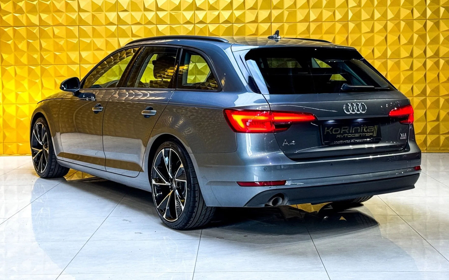 Notranja slika - Audi A4 Avant - 2.0 TDI AUT. MATRIX-NAVI.-TEMP.-EL. PRTLJAZNIK... - 9