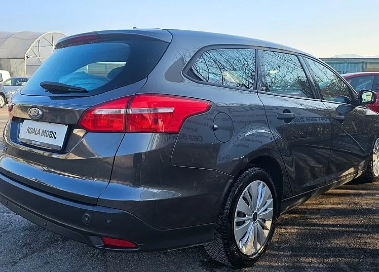 Zunanja slika - Ford Focus - Sport 1.5 TDCi KLIMA-PDC-MULTIFUKCIJA-2.LASTNIK - 4