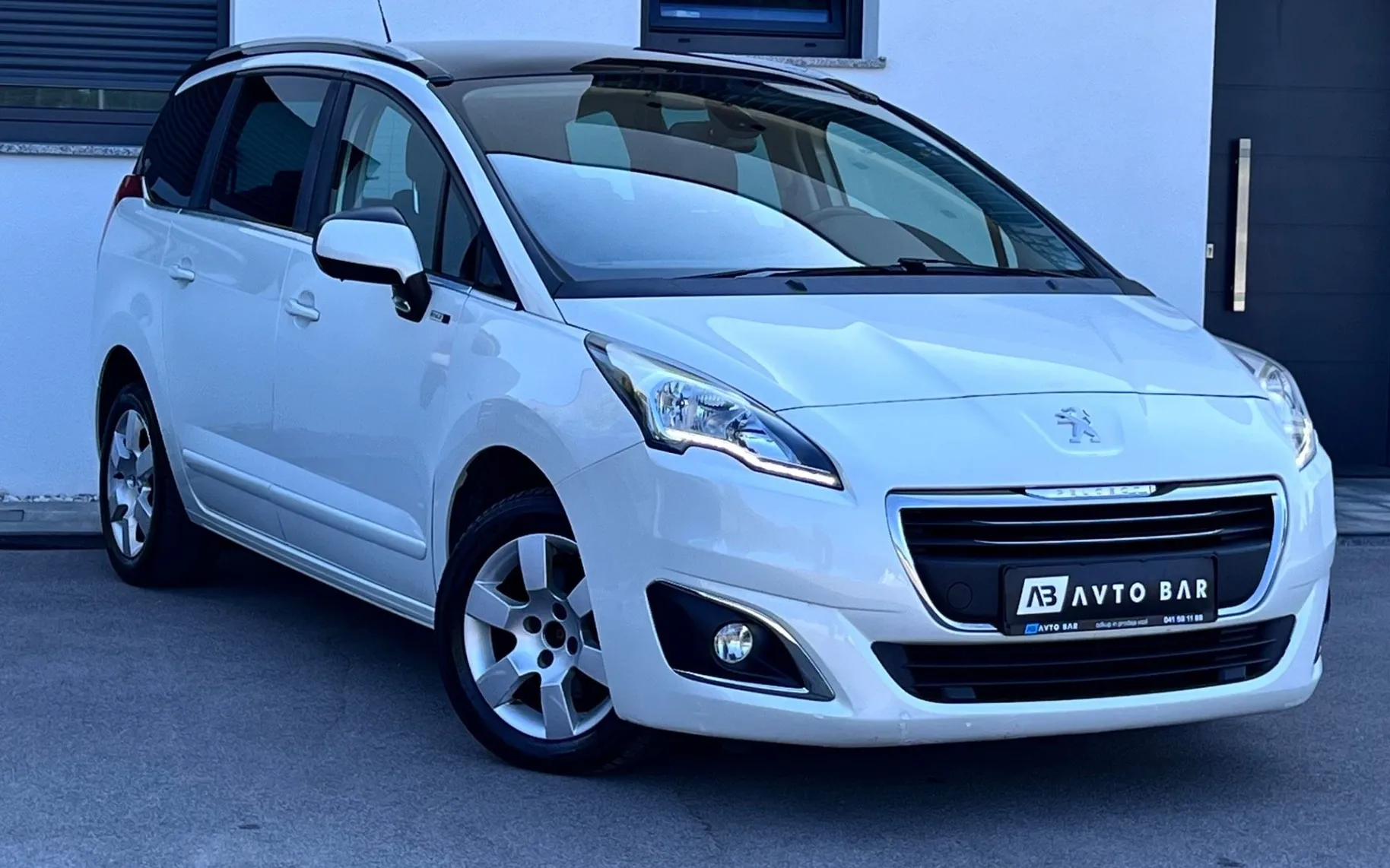 Zunanja slika - Peugeot 5008 - 1.6 HDi Style+PANORAMA+ALU+LED+TEMP - 3