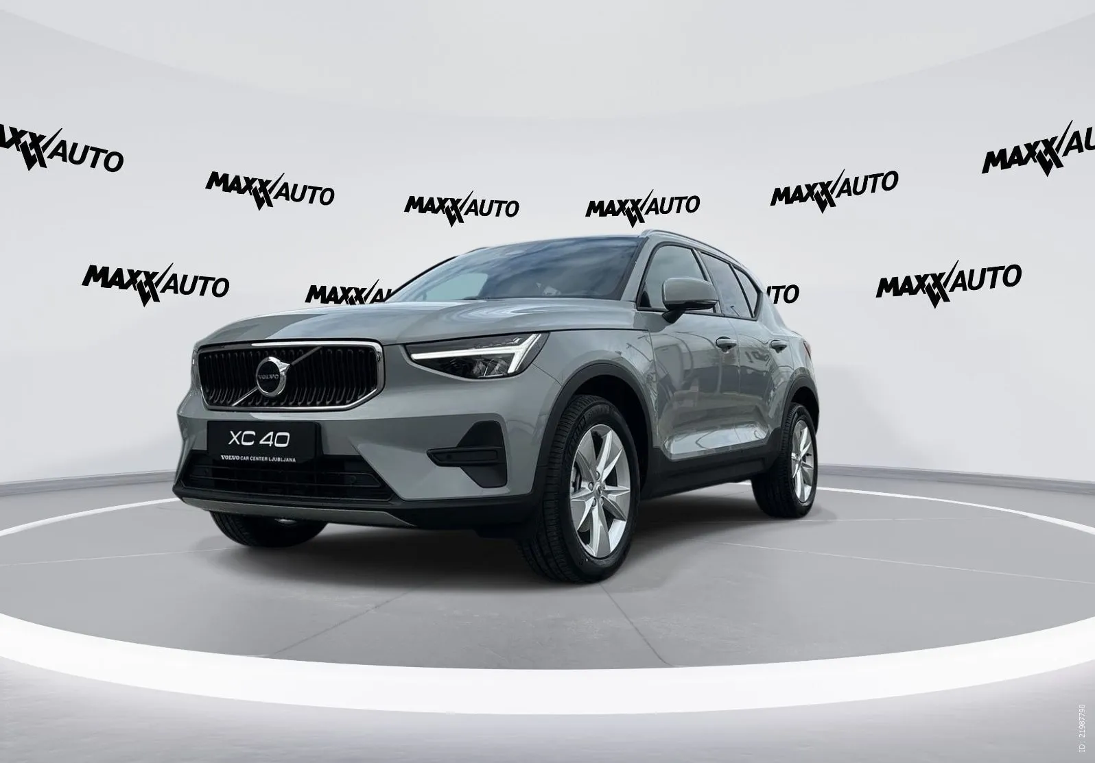 Zunanja slika - Volvo XC40 - B3 P Core AT DCT 3 leta garancija+3 servisi... - 1