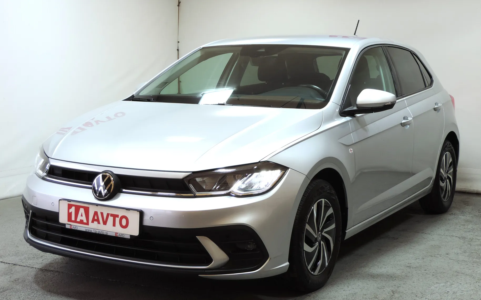 Zunanja slika - Volkswagen Polo - 1.0 TSI Life KAMERA-ACC-GRETJE SEDEŽEV - 1