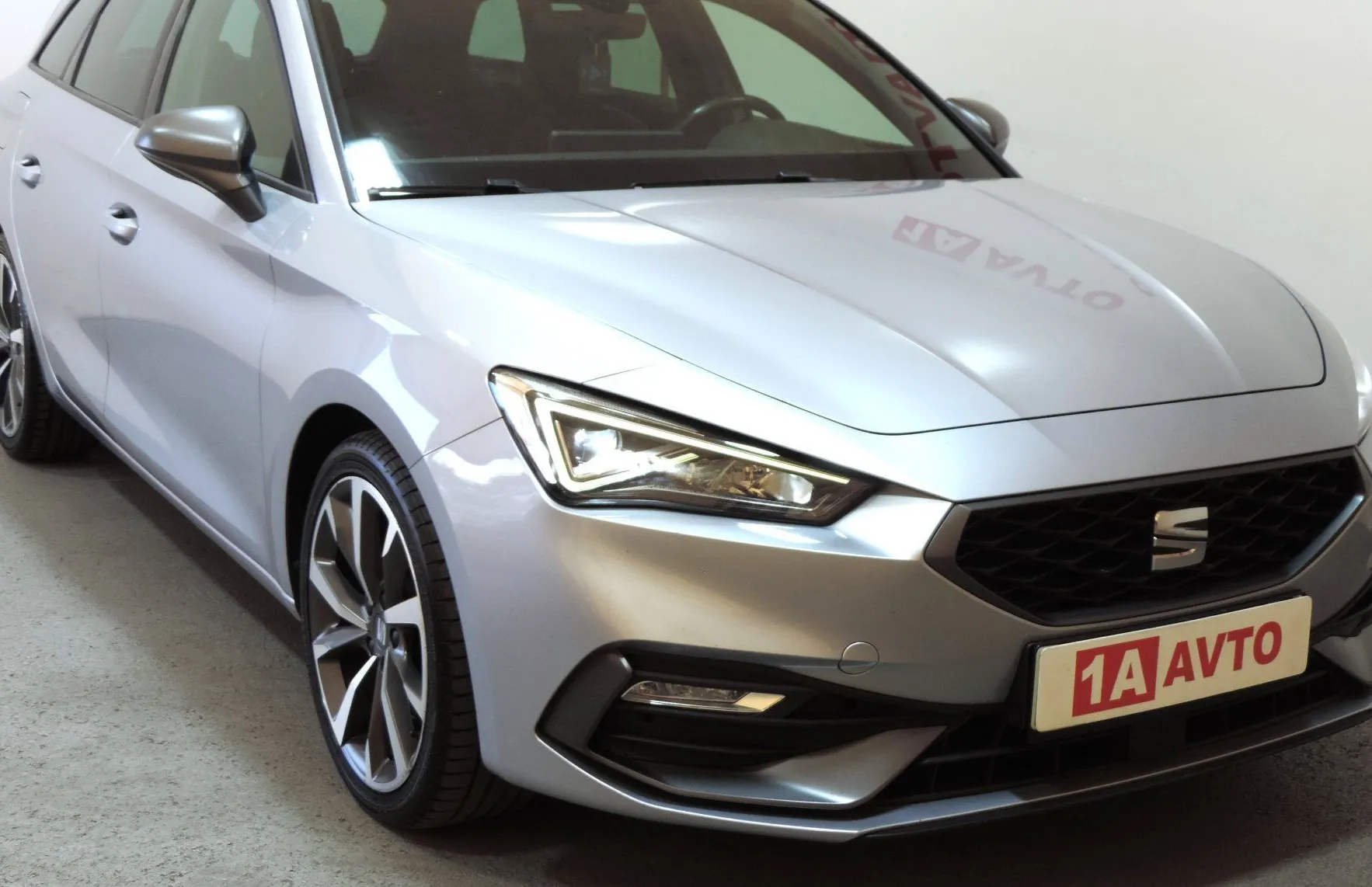 Zunanja slika - Seat Leon - ST 2.0 TDI FR DSG ACC-LED-MRTVI KOTI-MEMORY - 3