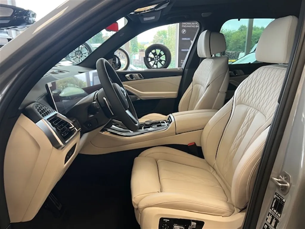 Zunanja slika - BMW X5 - xDrive40d - 5