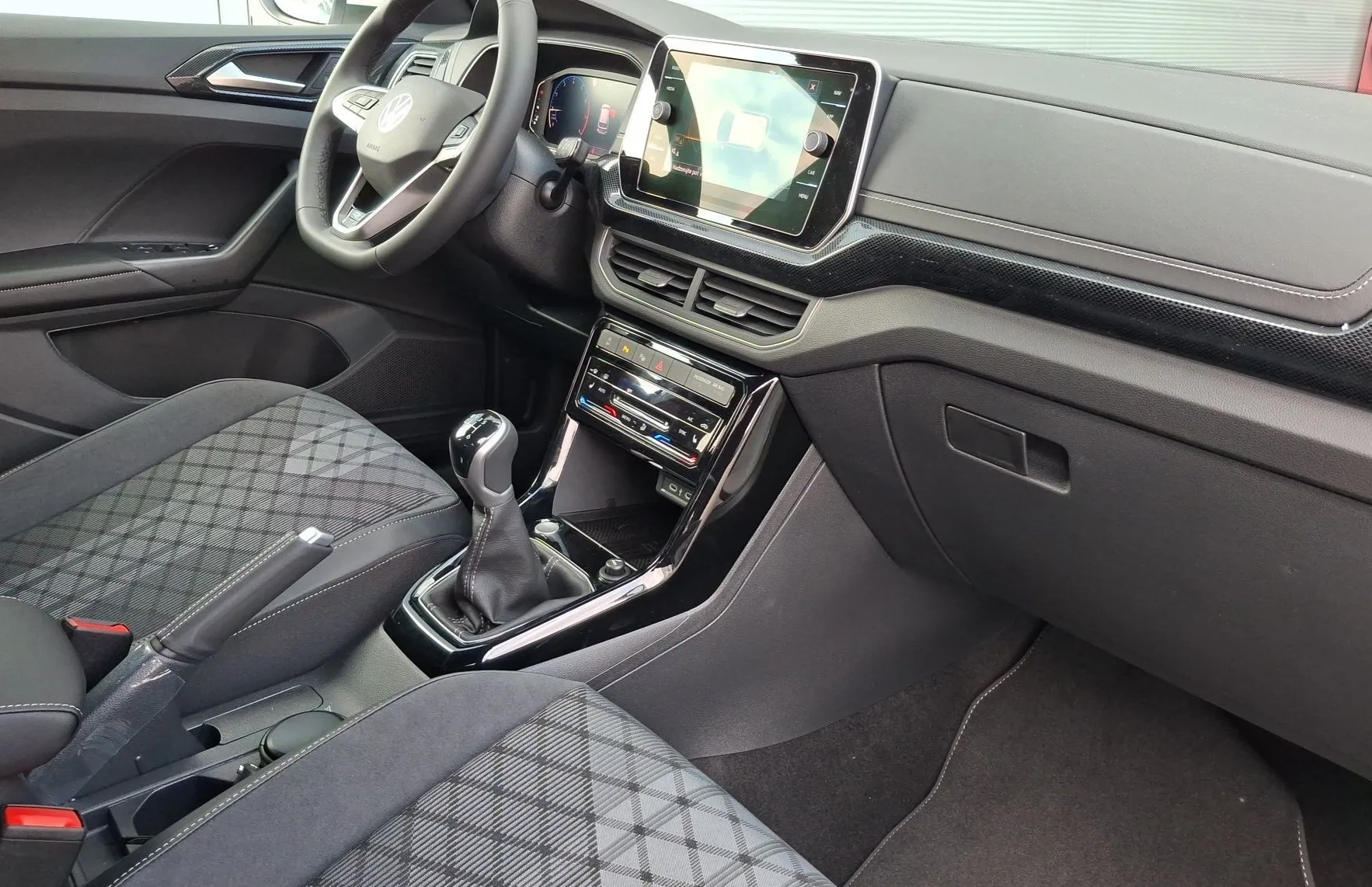 Zunanja slika - VW T-Cross - 1.0 TSI 4JOY 85  115 ultima ponudba marec - 11