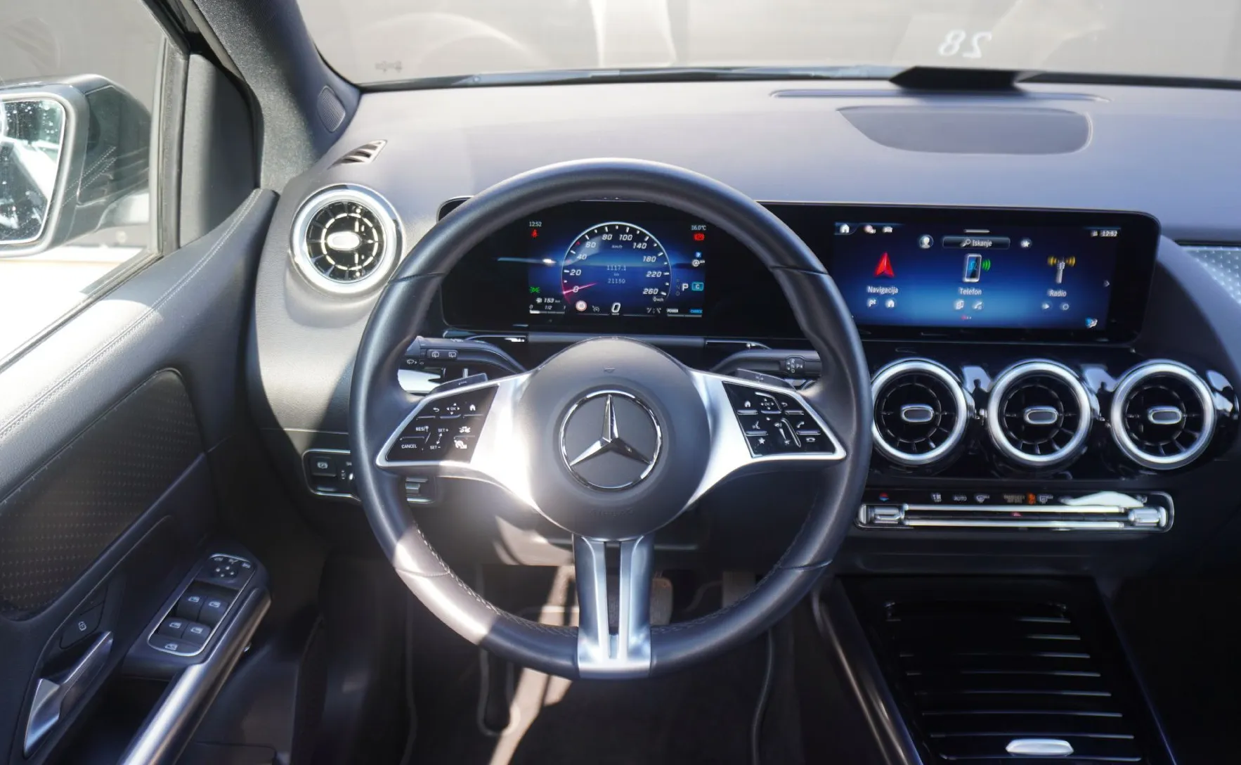 Zunanja slika - Mercedes-Benz B-Razred - B 180 DCT - 9
