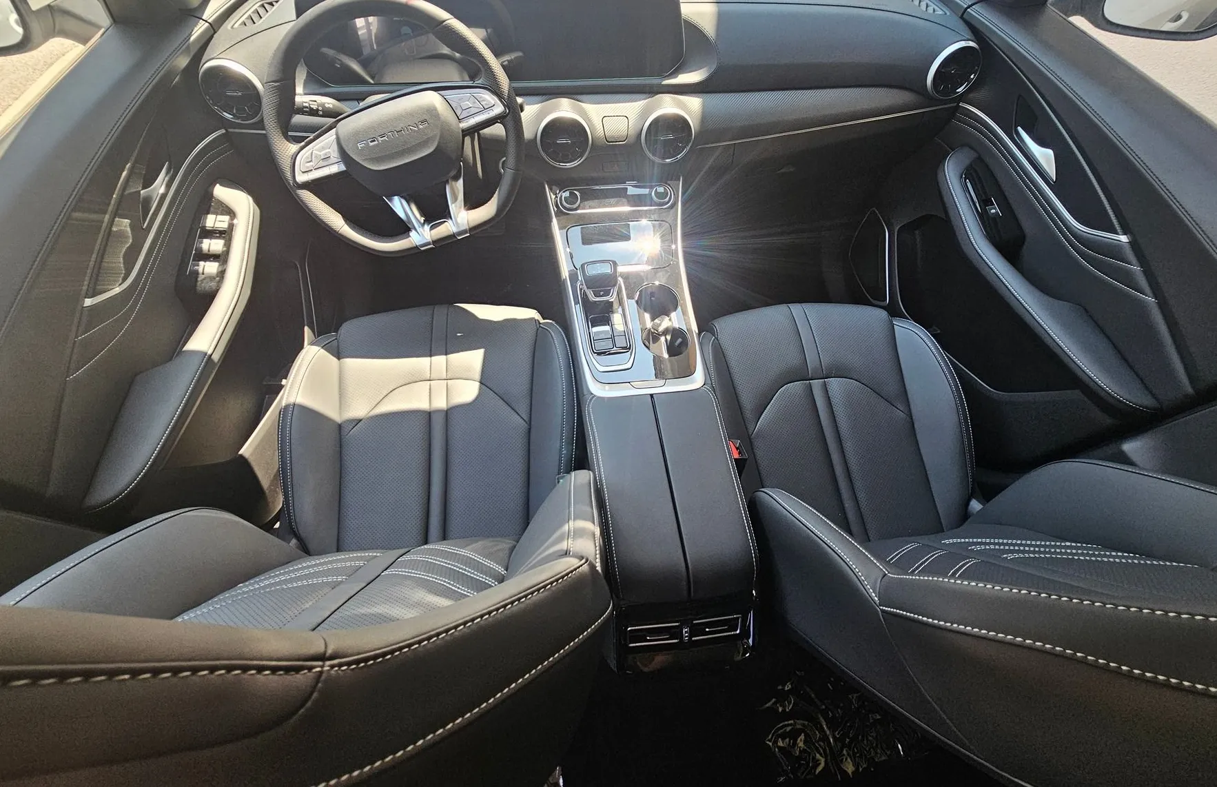 Zunanja slika - Dongfeng - - 1.5 TGDI 7DCT LUXURY MY 2025DAB - 5