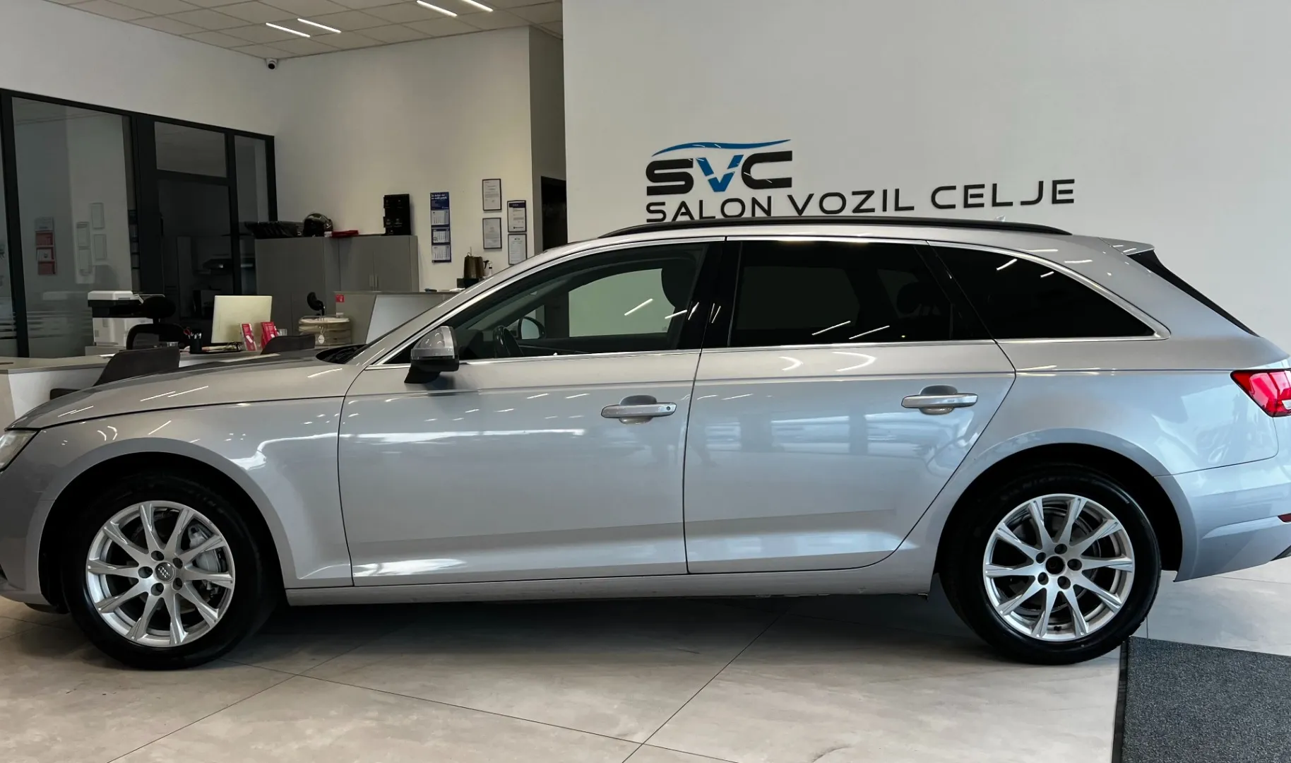 Zunanja slika - Audi A4 - Avant Quattro 2,0 TDI Sport S-tronic - 3