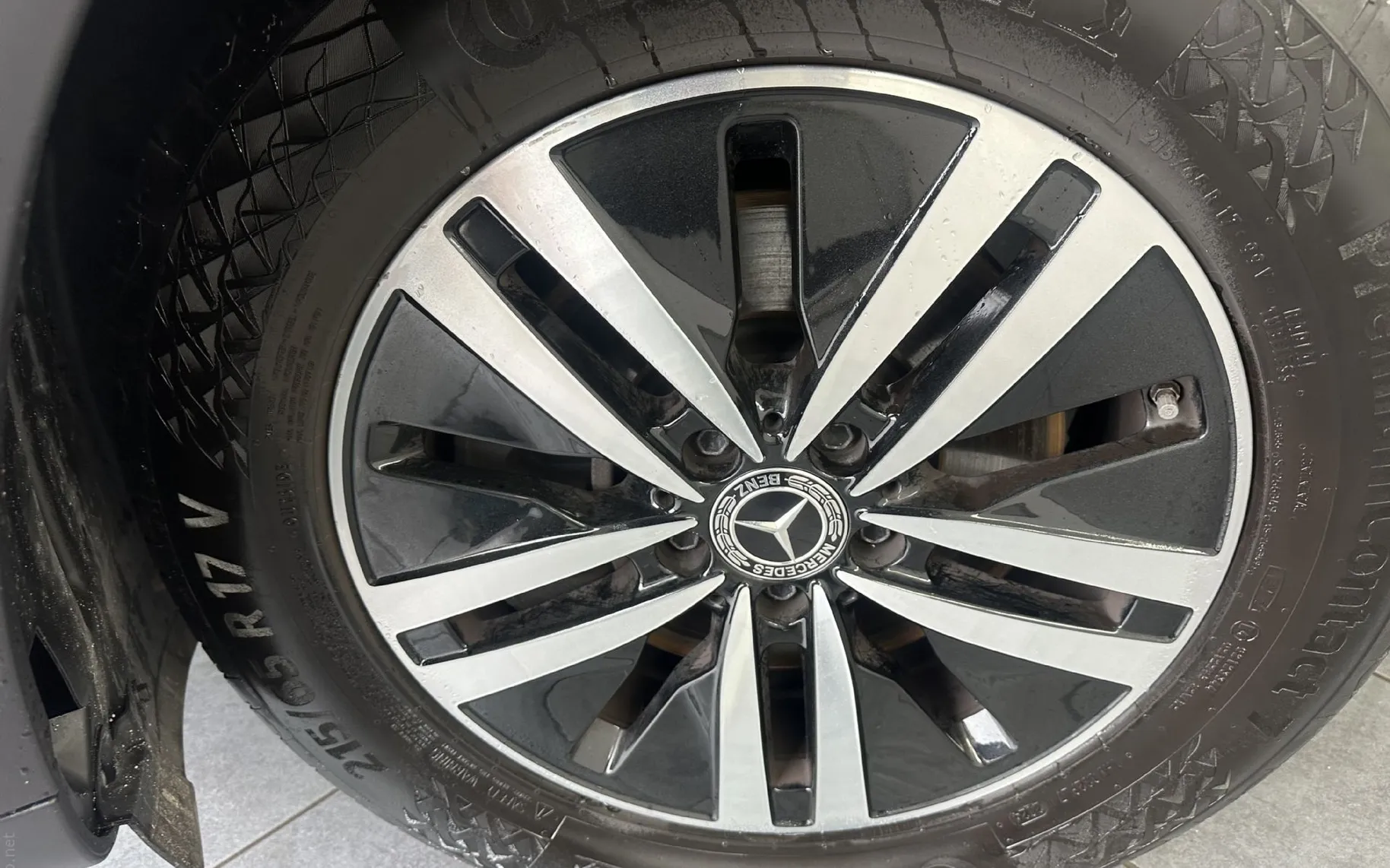 Zunanja slika - Mercedes-Benz GLB-Razred - GLB 200 d 4MATIC Avt.NEMŠKI.KAMERA.PANORAMA.NAVI - 4