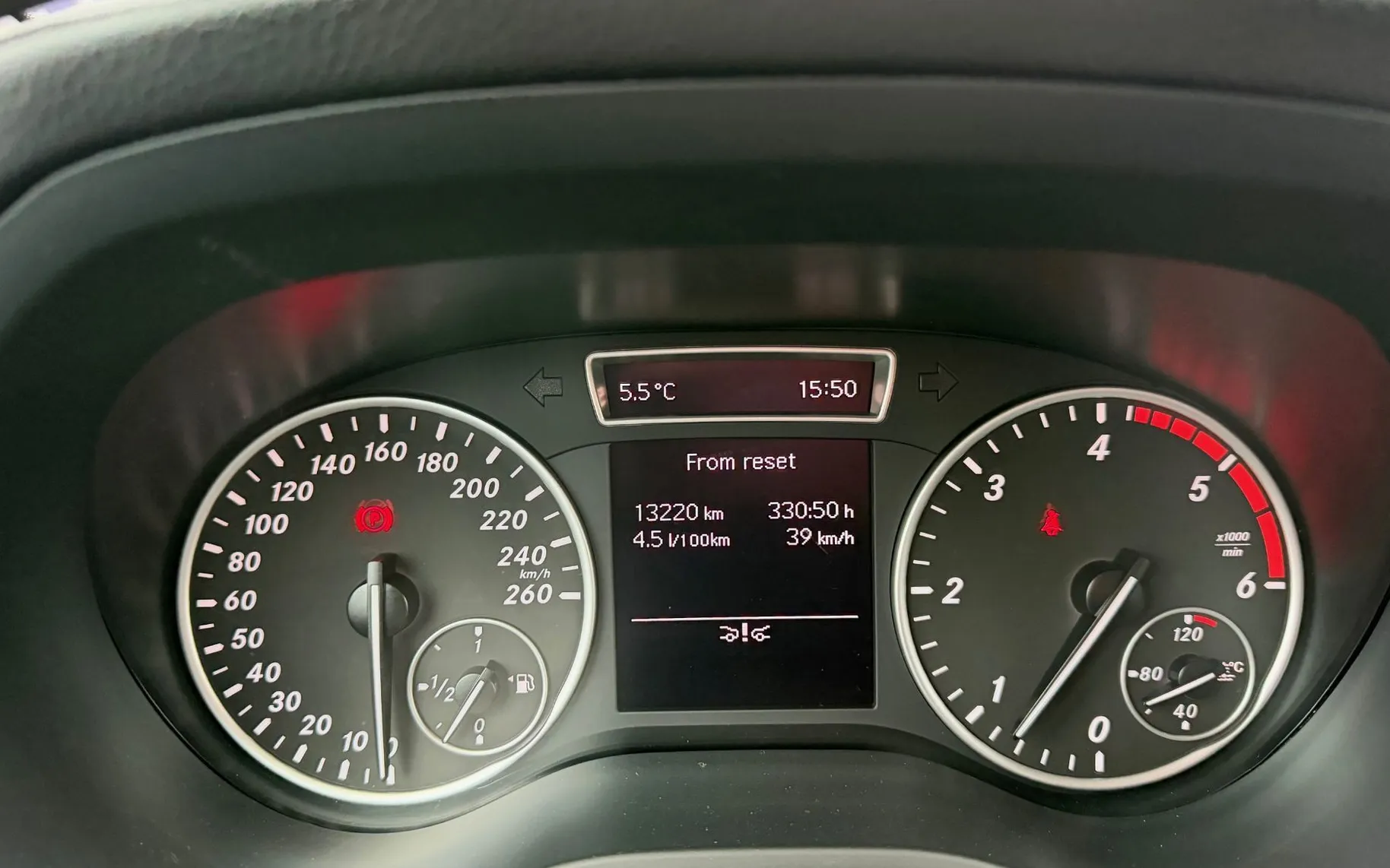 Zunanja slika - Mercedes-Benz B-Razred - B 200 CDI 2.LASTNICA KAMERA TEMPOMAT ALU 17 - 17