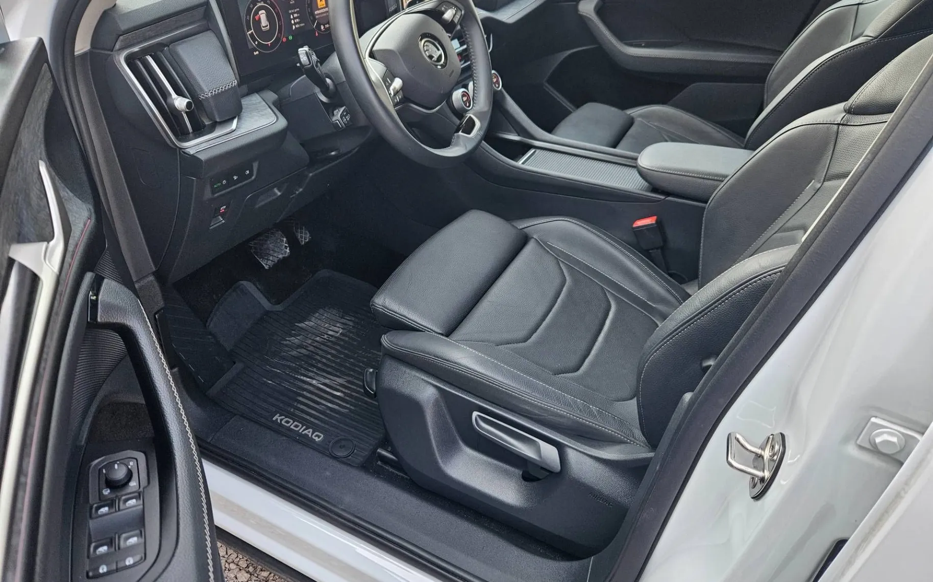 Notranja slika - Škoda Kodiaq - 4x4 2.0 TDI Selection DSG  1.LASTNIK  SLO - 8