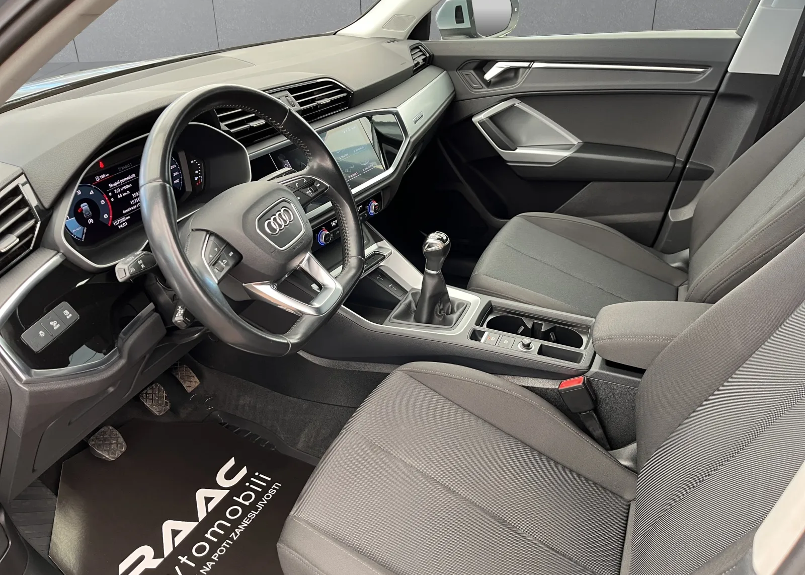 Zunanja slika - Audi Q3 - 2,0 TDI S tronic Quattro - 9