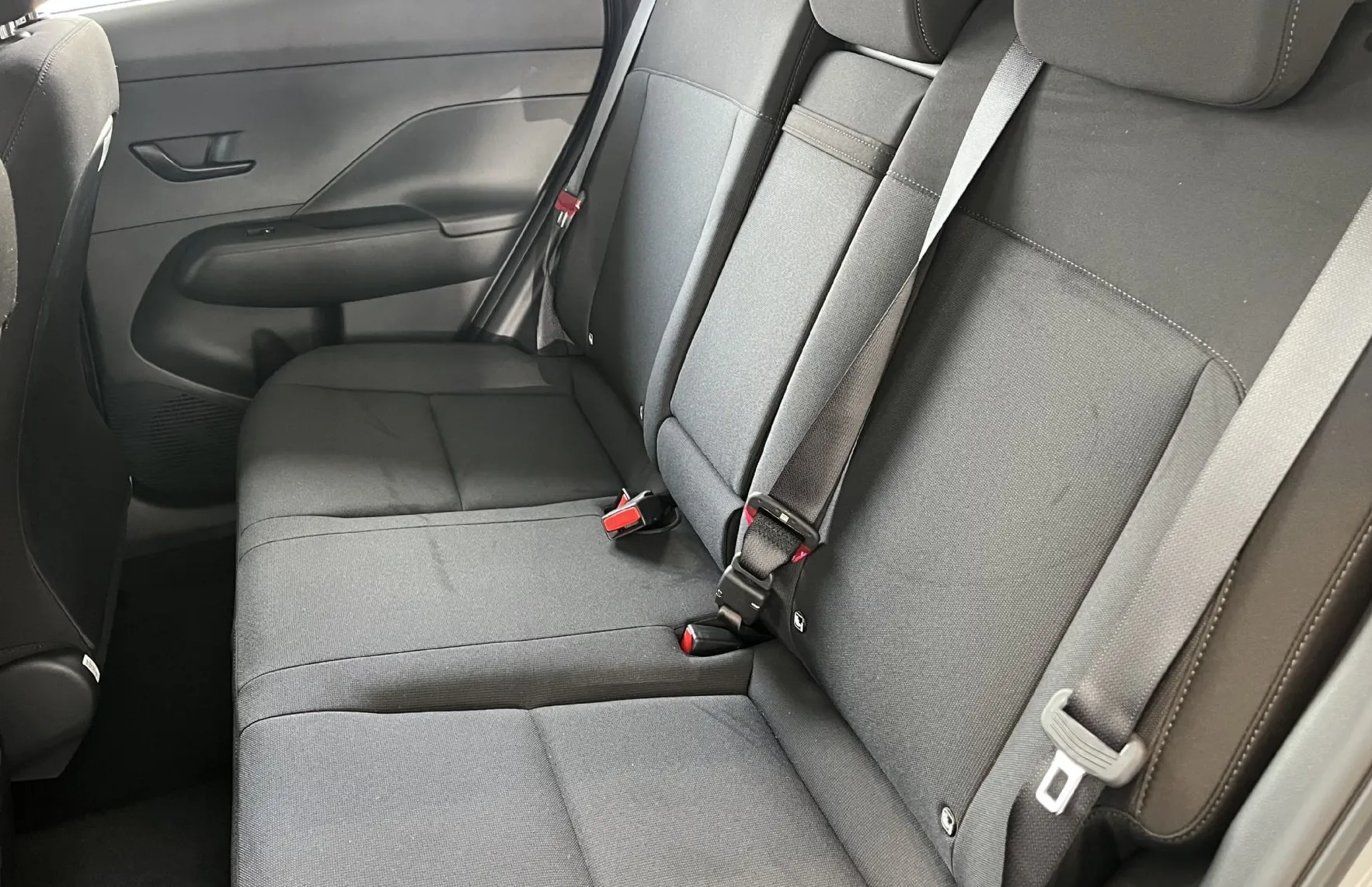 Zunanja slika - Hyundai Kona - 1.6 GDI   hibrid Style DCT - 10